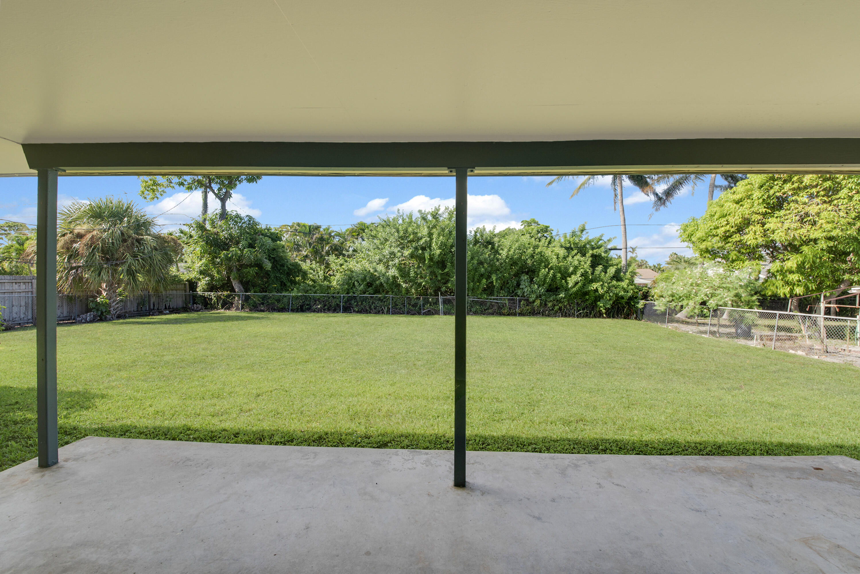 HUB PROPERTIES - Residential Lease