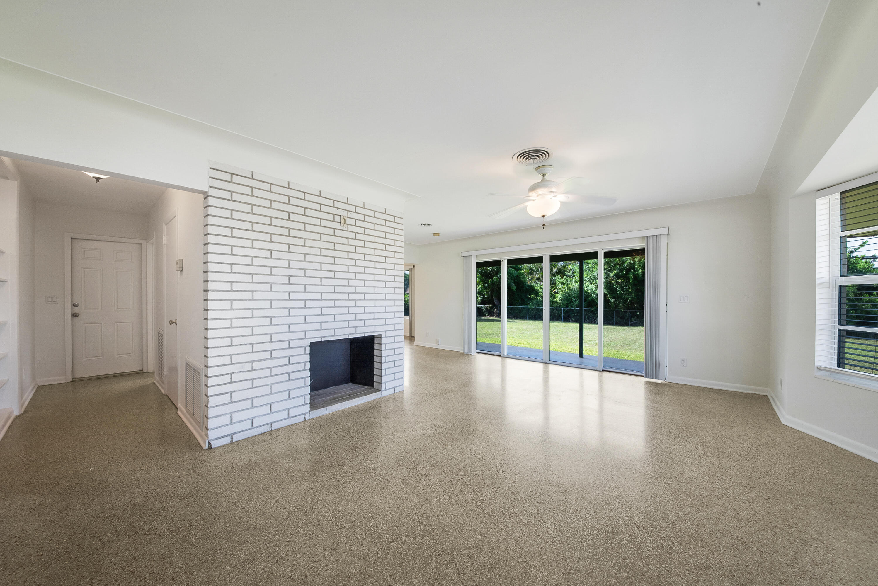 HUB PROPERTIES - Residential Lease
