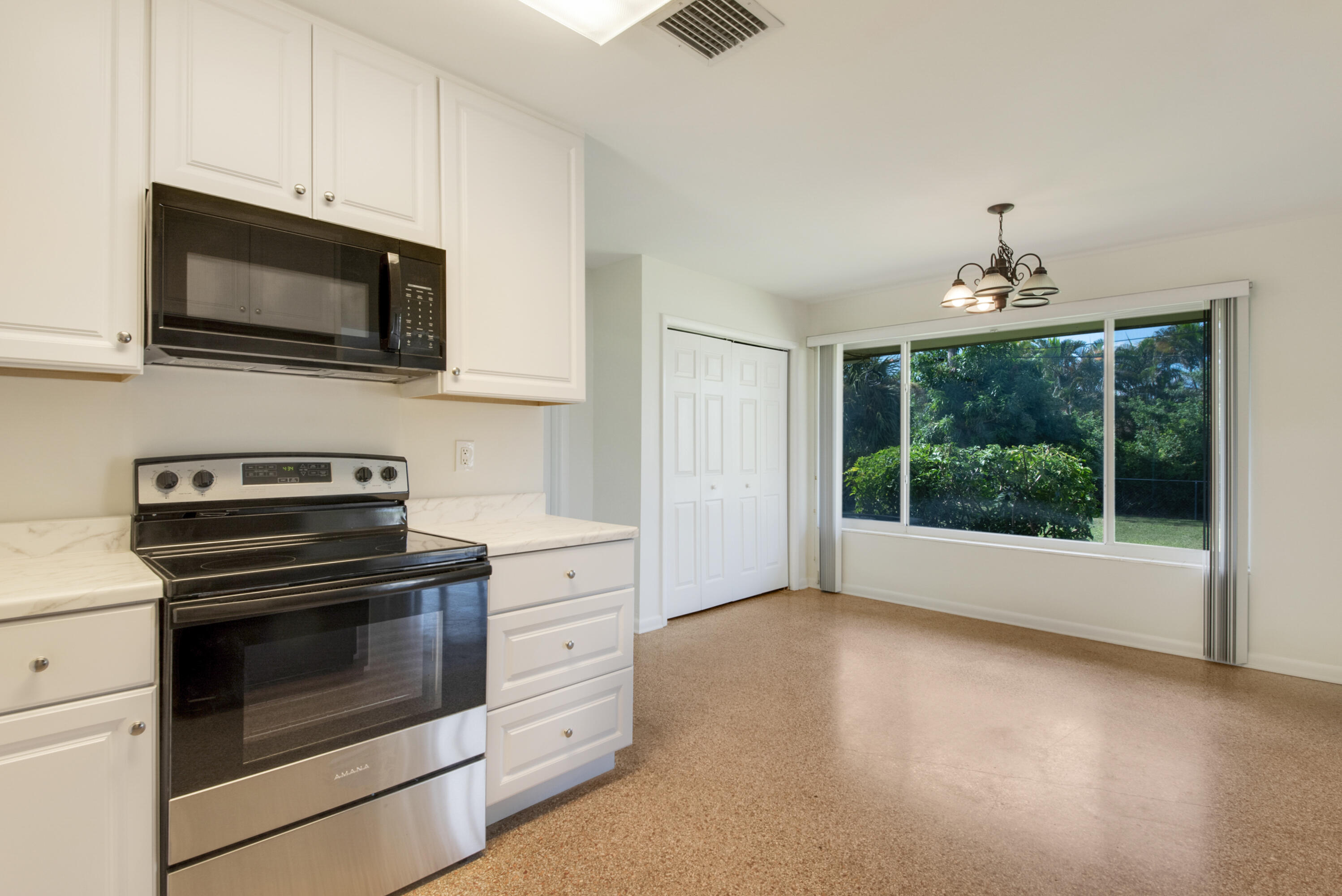 HUB PROPERTIES - Residential Lease