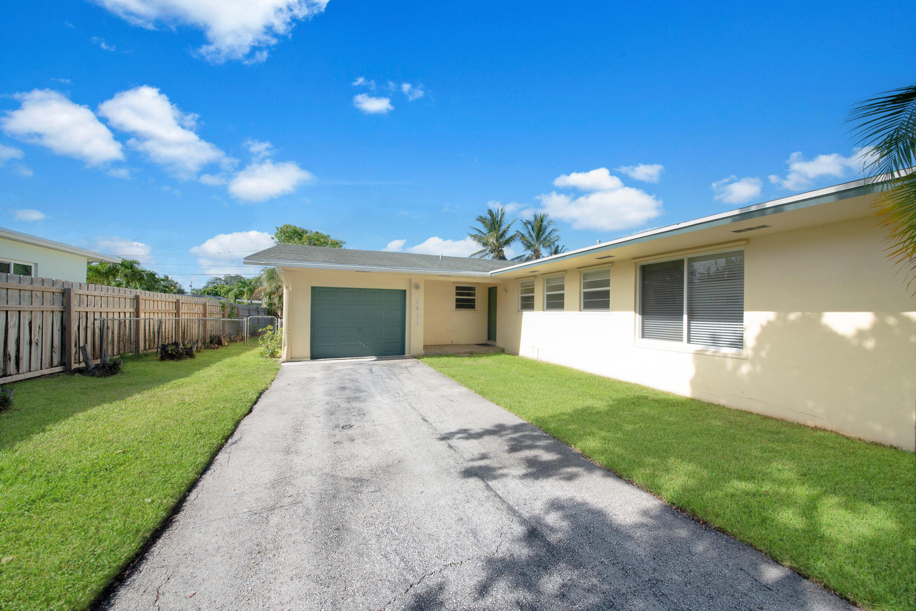 HUB PROPERTIES - Residential Lease