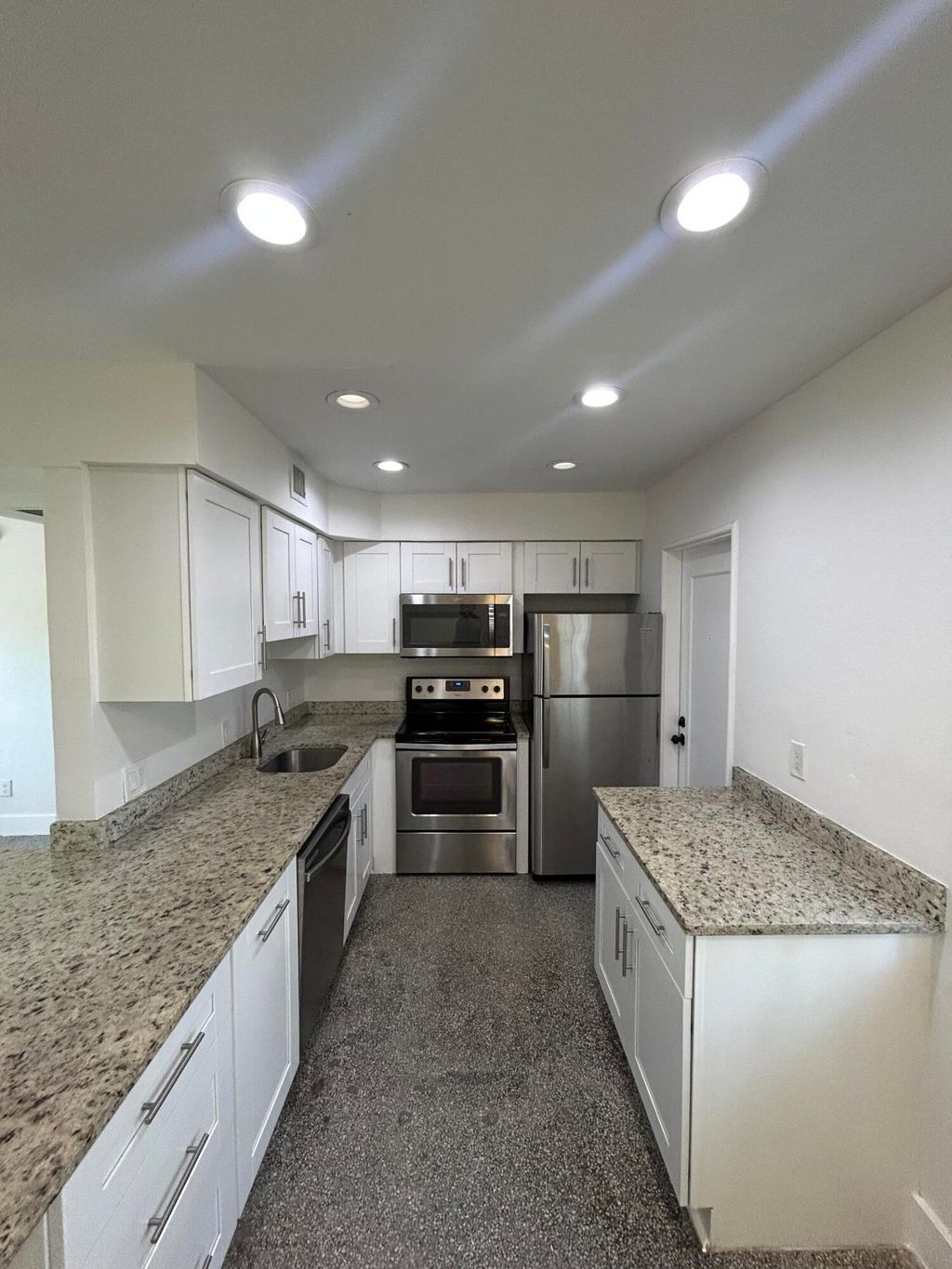 Photo of 86 Isle Of Venice Drive #2, Fort Lauderdale, FL 33301 (MLS # B26006060)