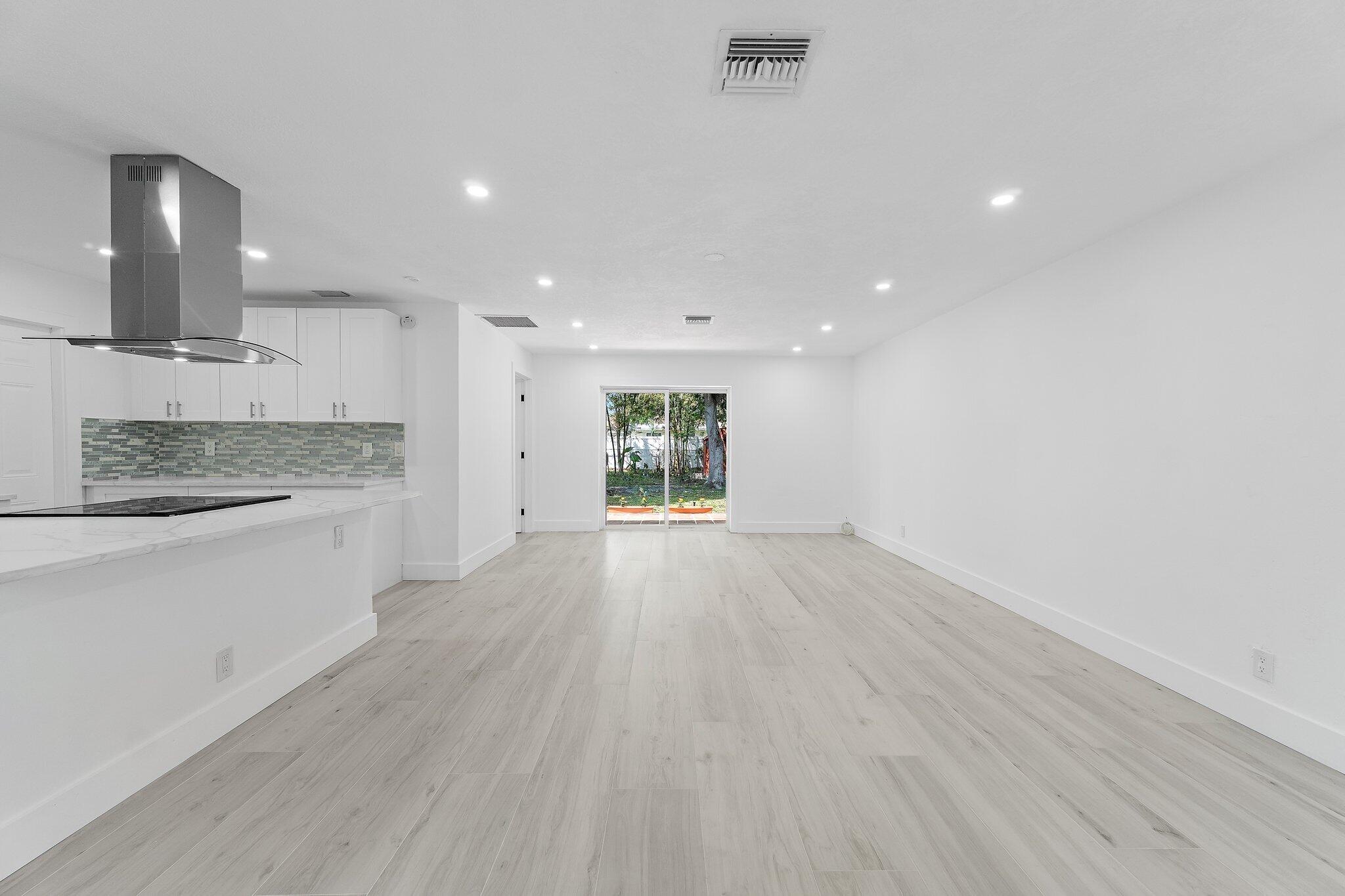 425 Greenbriar Drive