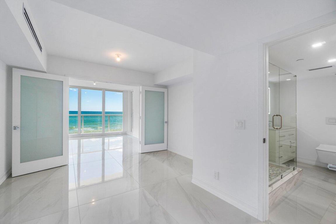 VILLA NOVA CONDO - Residential