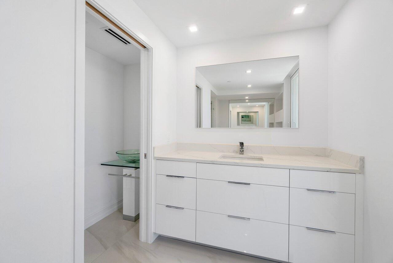 VILLA NOVA CONDO - Residential