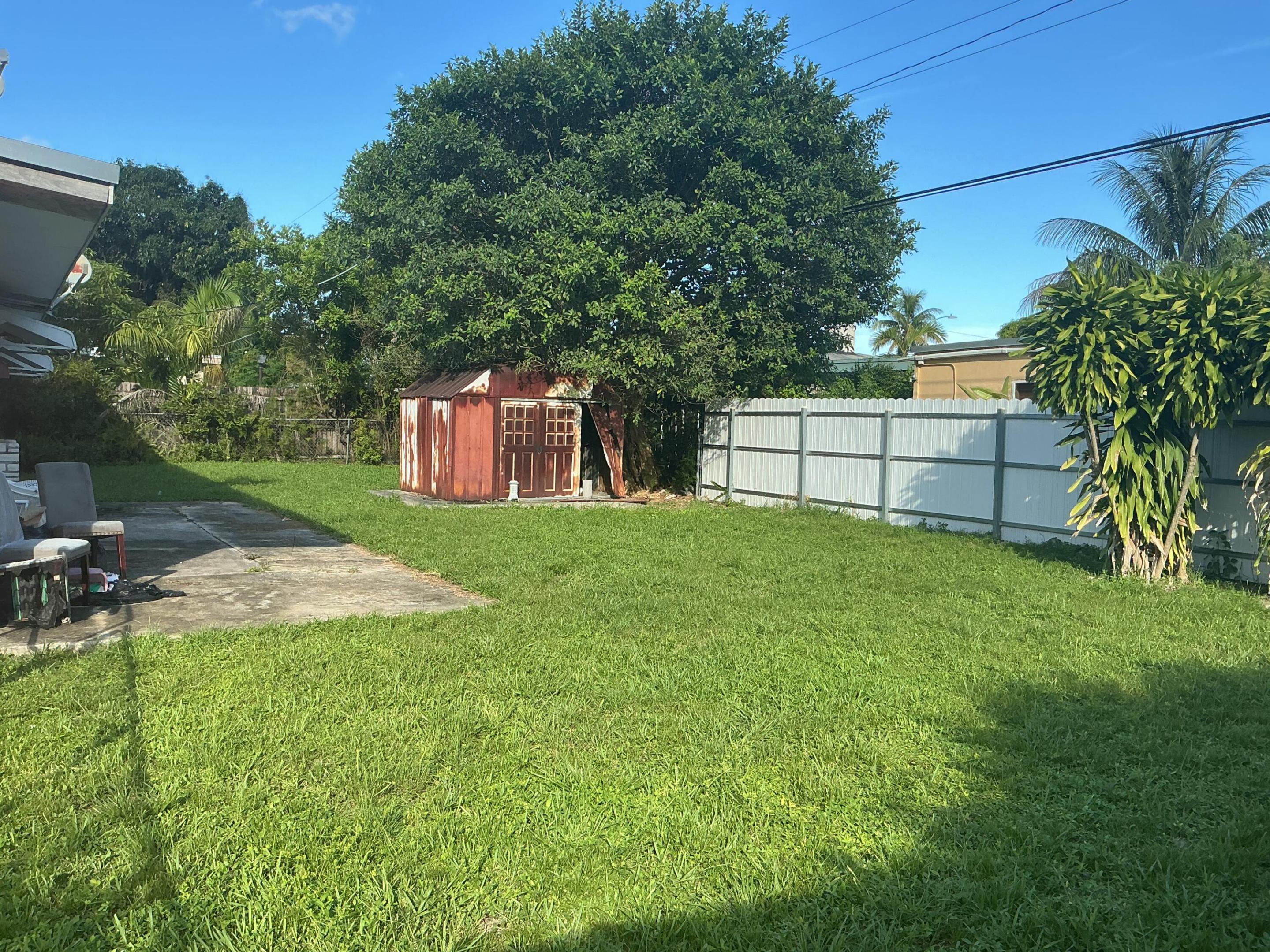 110 NW 193RD Street