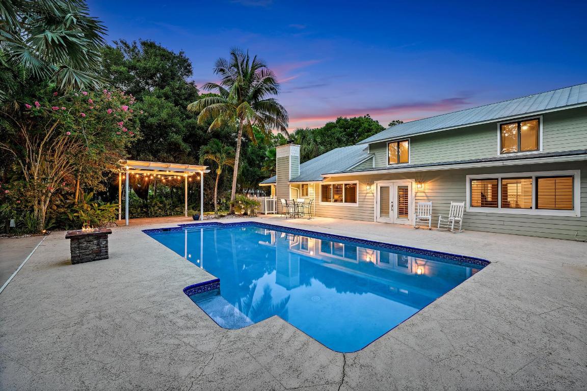 Island Country - Residential