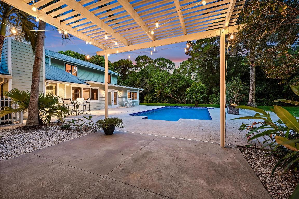 Island Country - Residential