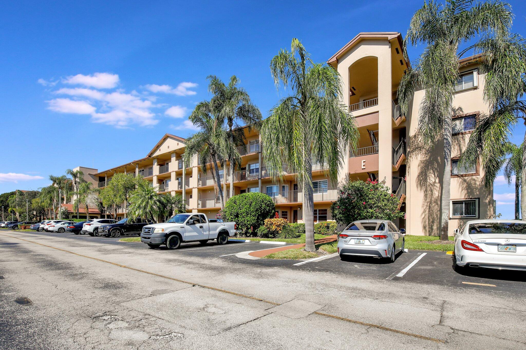 IVANHOE EAST AT CENTURY VILLAGE - Residential