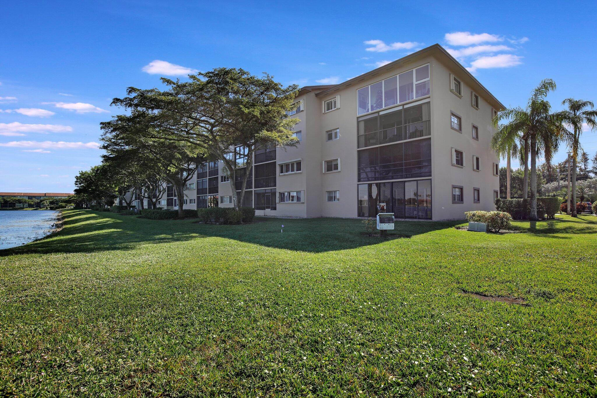 IVANHOE EAST AT CENTURY VILLAGE - Residential