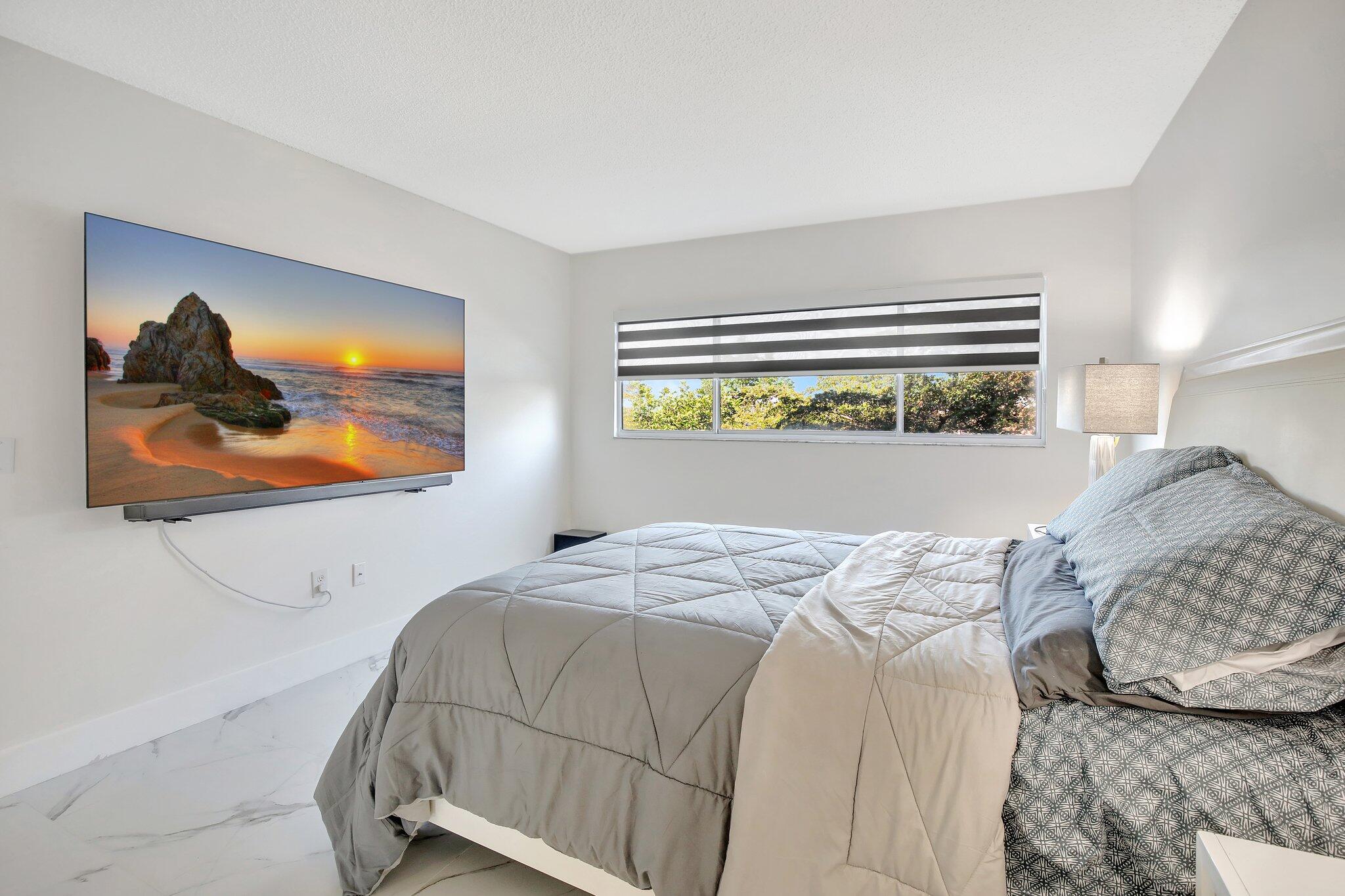 IVANHOE EAST AT CENTURY VILLAGE - Residential