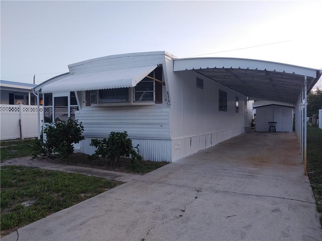 Photo of 8210 SE Eagle Ave Ave, Hobe Sound, FL 33455 (MLS # F10298745)