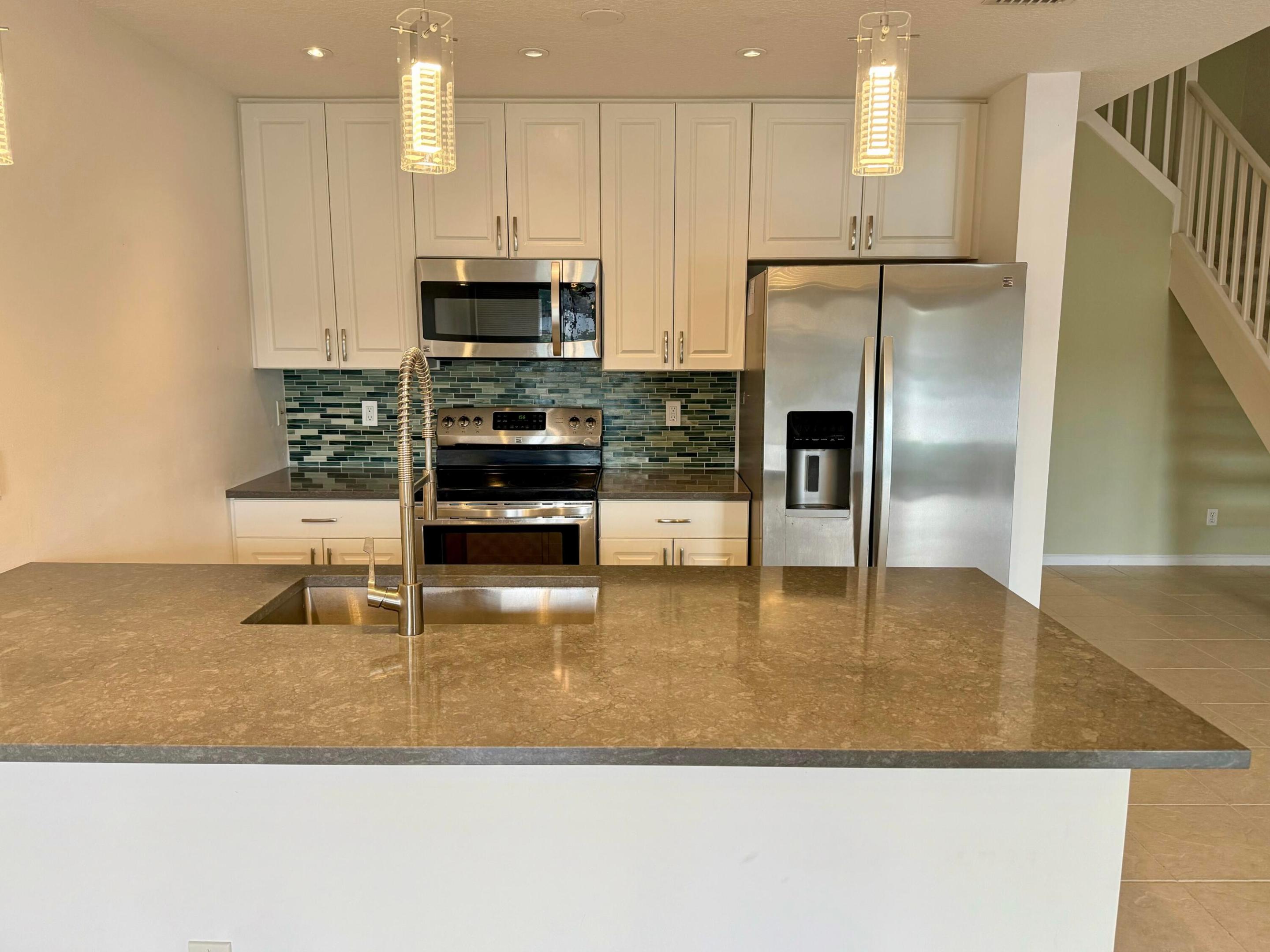 WESTWOOD LAKES - Residential