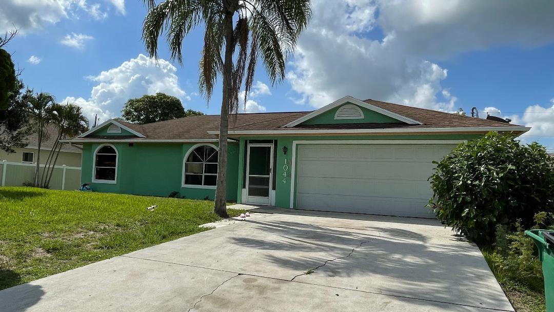 3/2/2 CBS House with lots of potential, needing some TLC and upgrades.Teanant on a month to month basis, tenant willing to stay with a new lease.