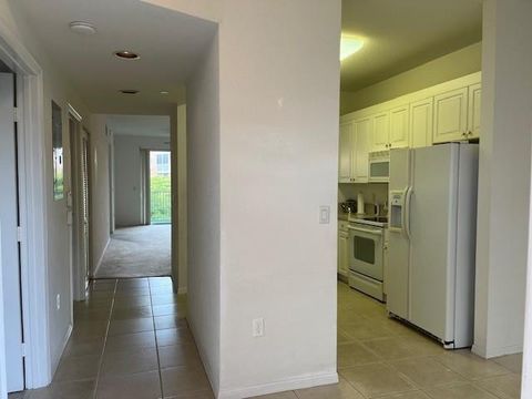 7725 Yardley Dr 313 Fort Lauderdale FL 33321