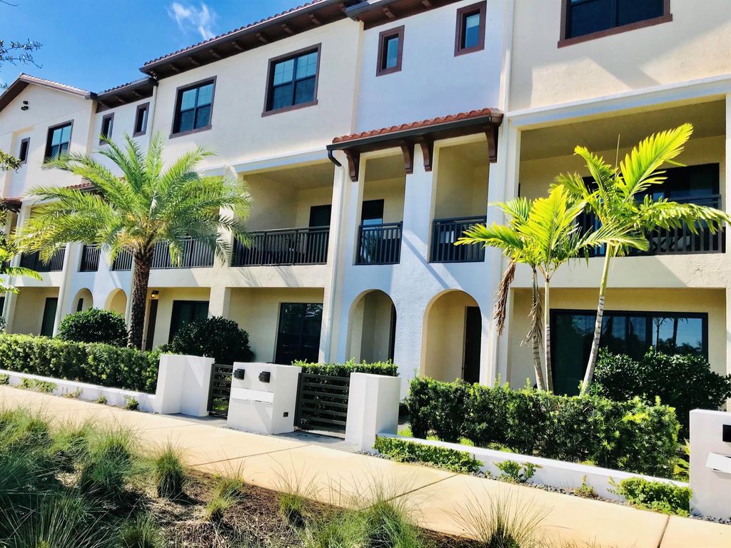 Photo of 5165 Beckman Terrace, Palm Beach Gardens, FL 33418 (MLS # R10997962)