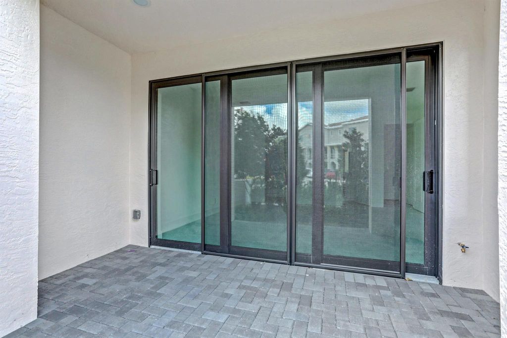 Photo of 5165 Beckman Terrace, Palm Beach Gardens, FL 33418 (MLS # R10997962)