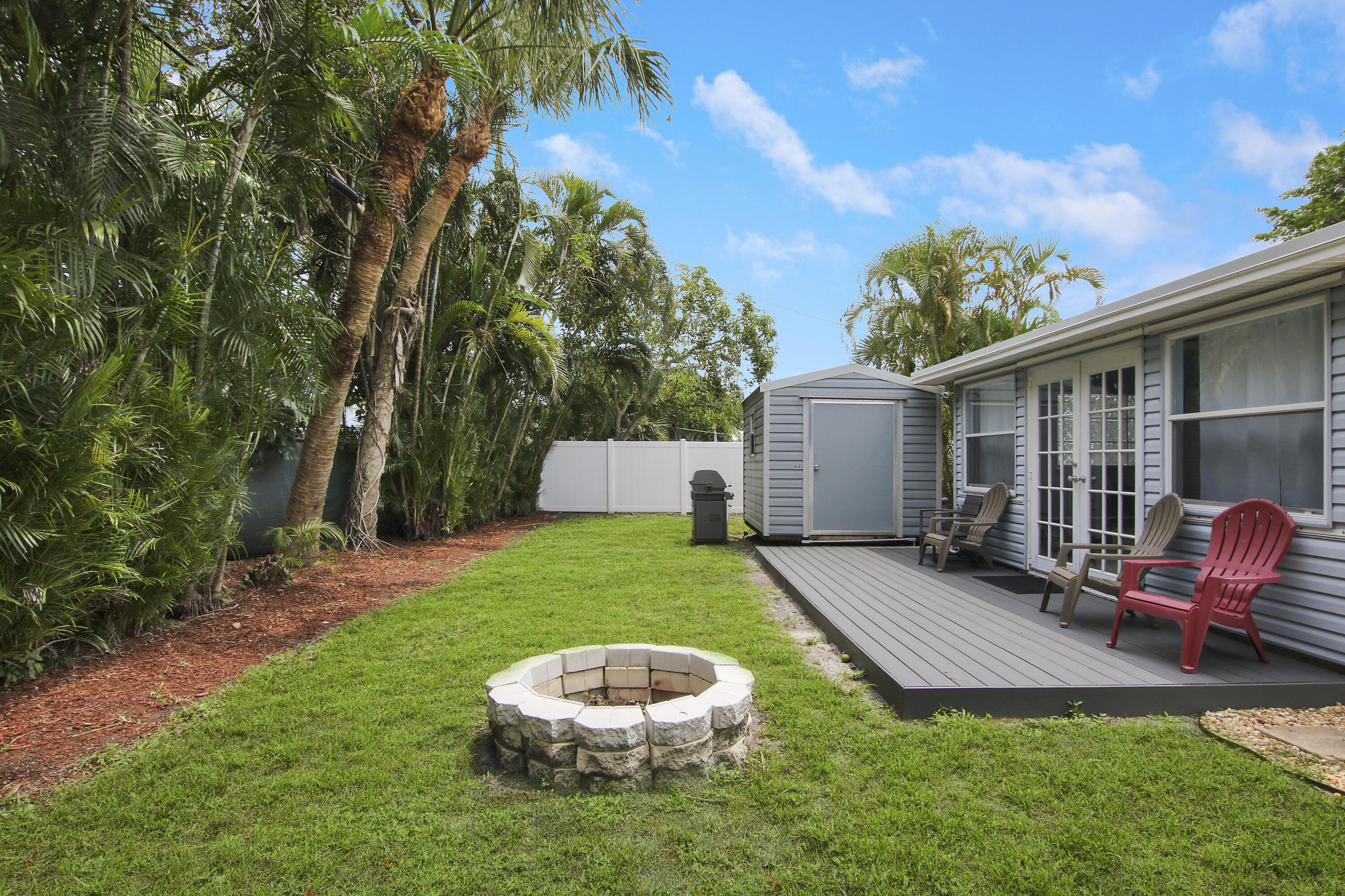 EASTVIEW MANOR - Residential