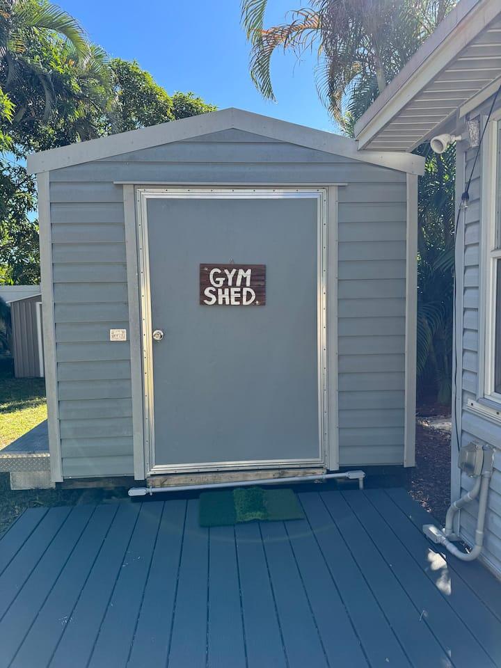 EASTVIEW MANOR - Residential