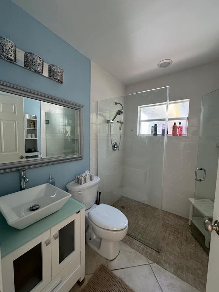 EASTVIEW MANOR - Residential