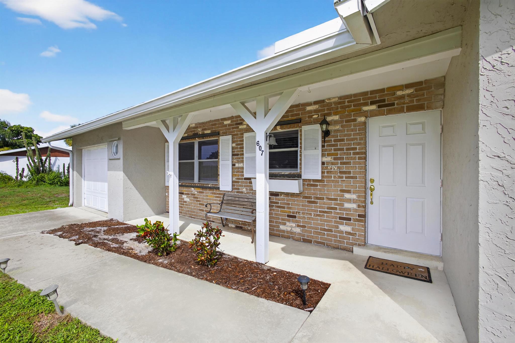 PORNAT ST LUCIE SECTION 6 - Residential Lease