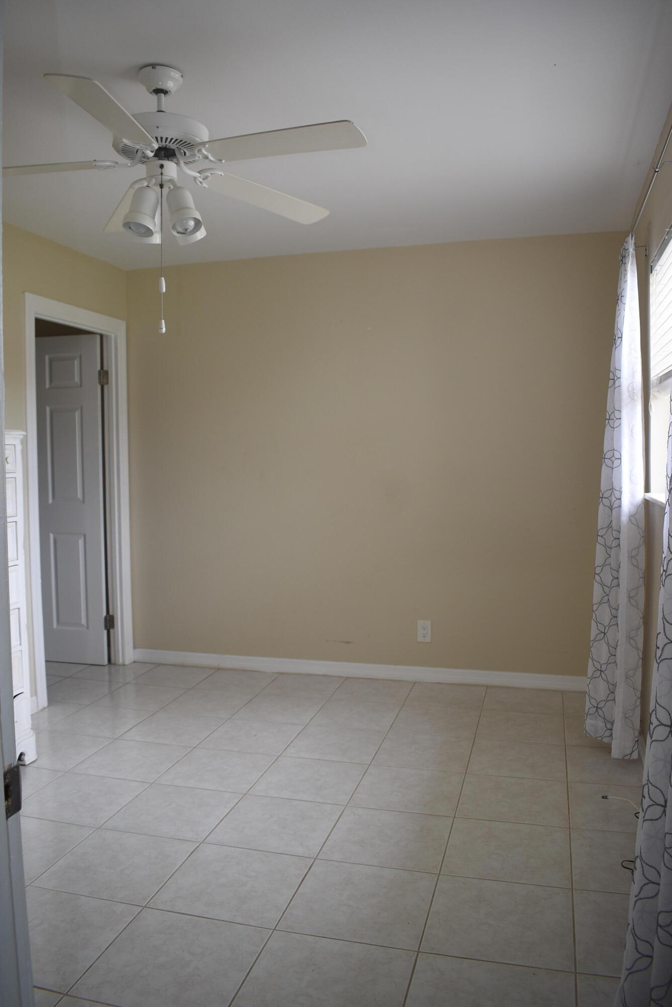 GOLDEN LAKES VILLAGE CONDO 12-A - Residential