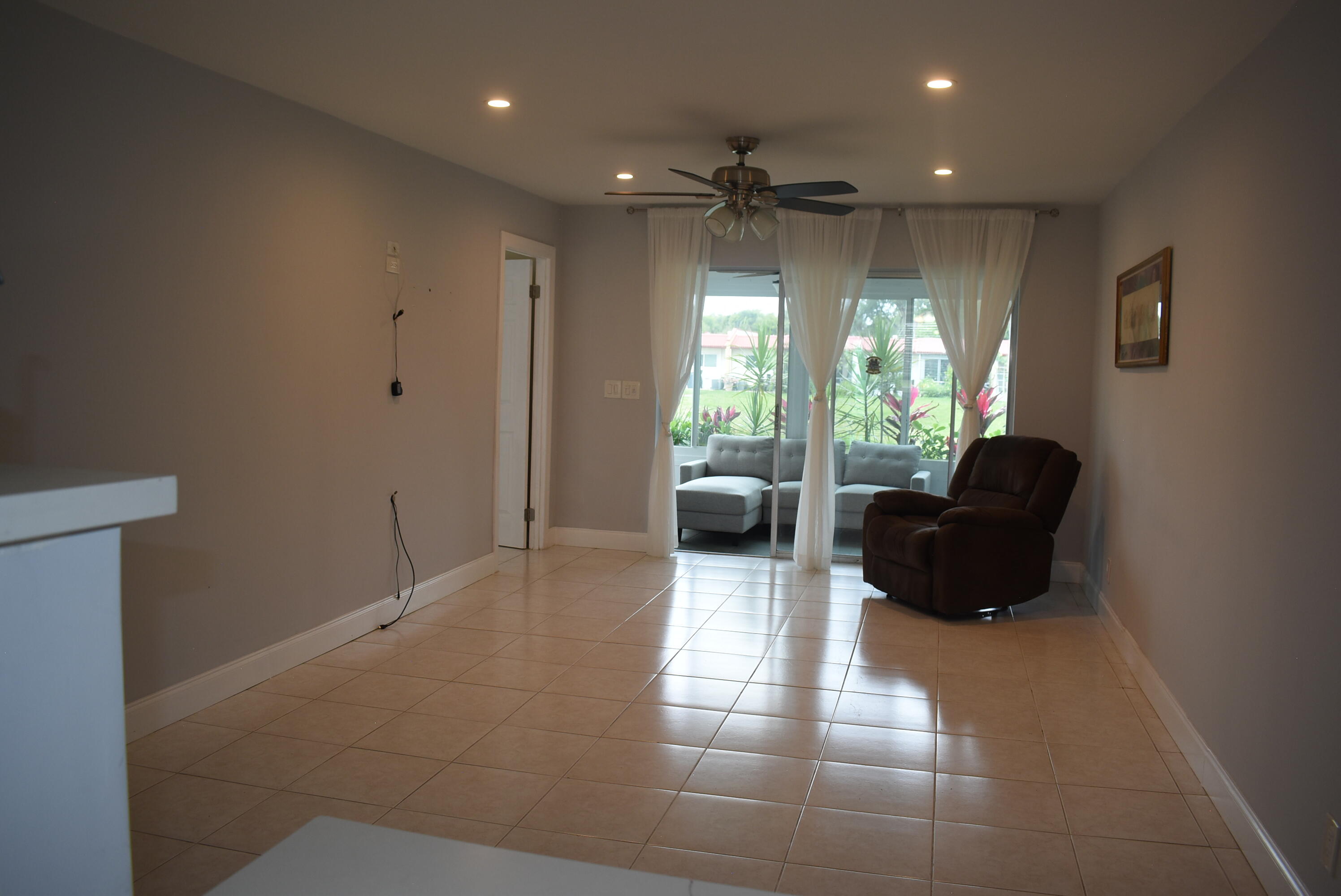 GOLDEN LAKES VILLAGE CONDO 12-A - Residential