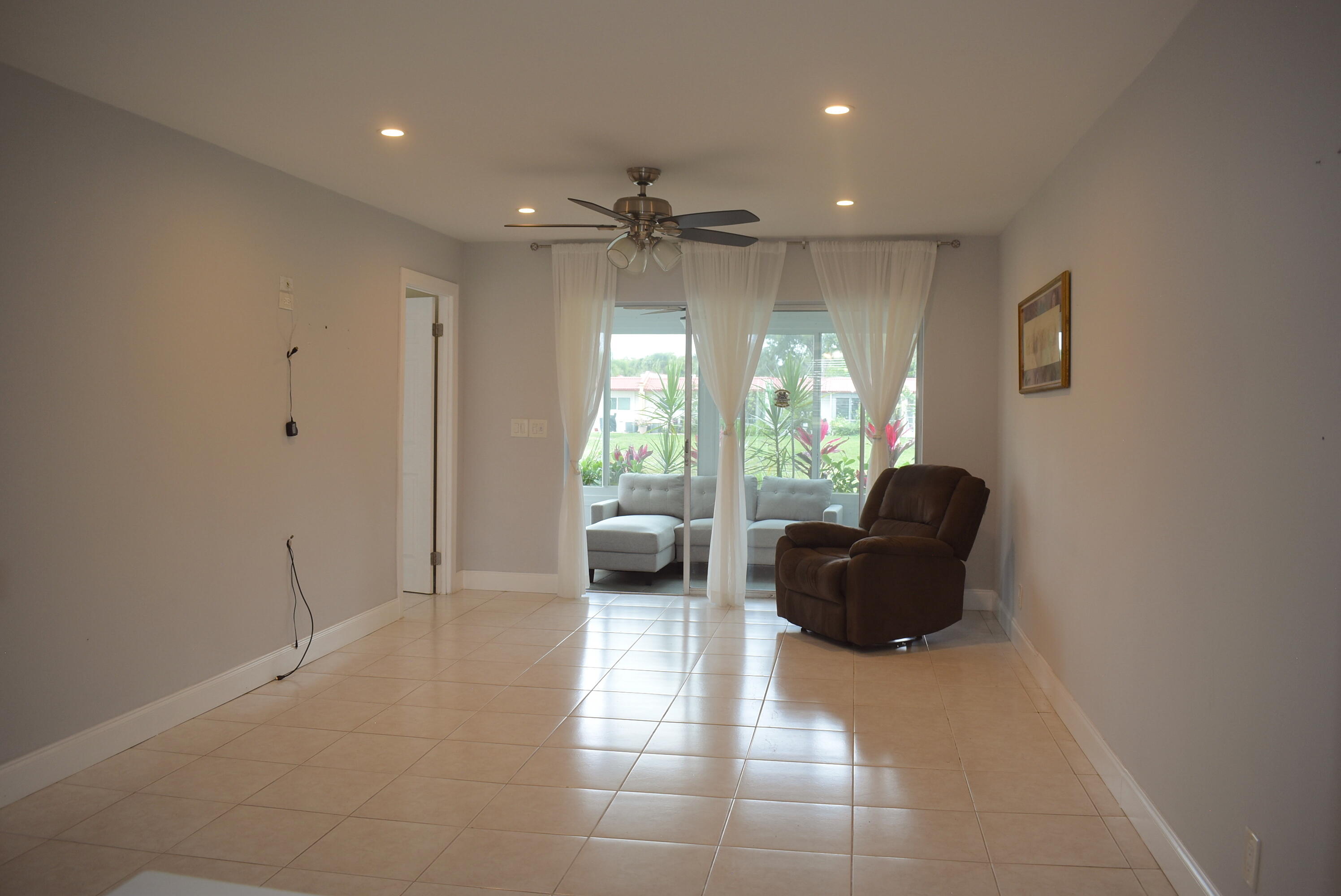 GOLDEN LAKES VILLAGE CONDO 12-A - Residential