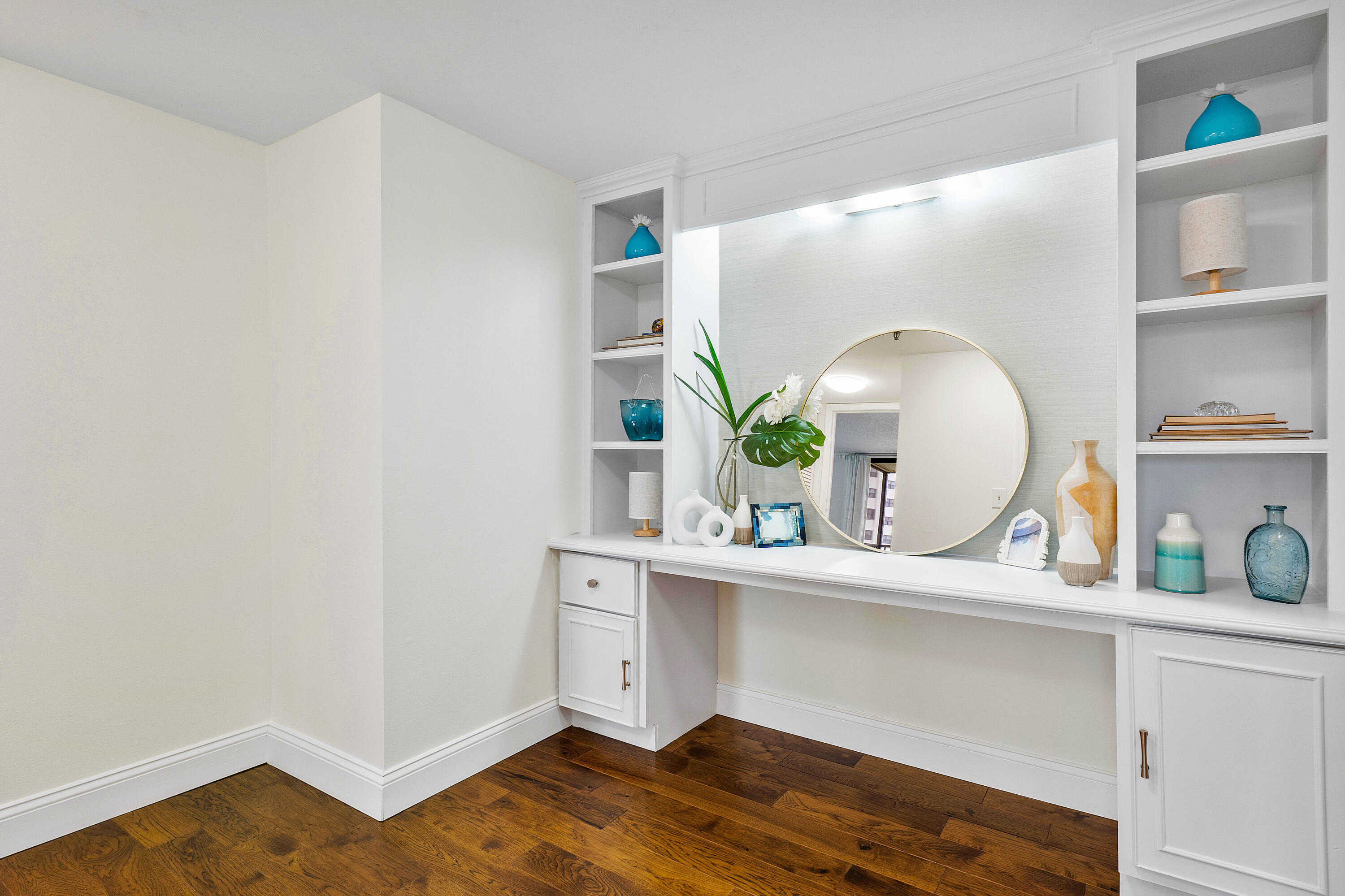 SANDPOINTE BAY CONDO - Residential