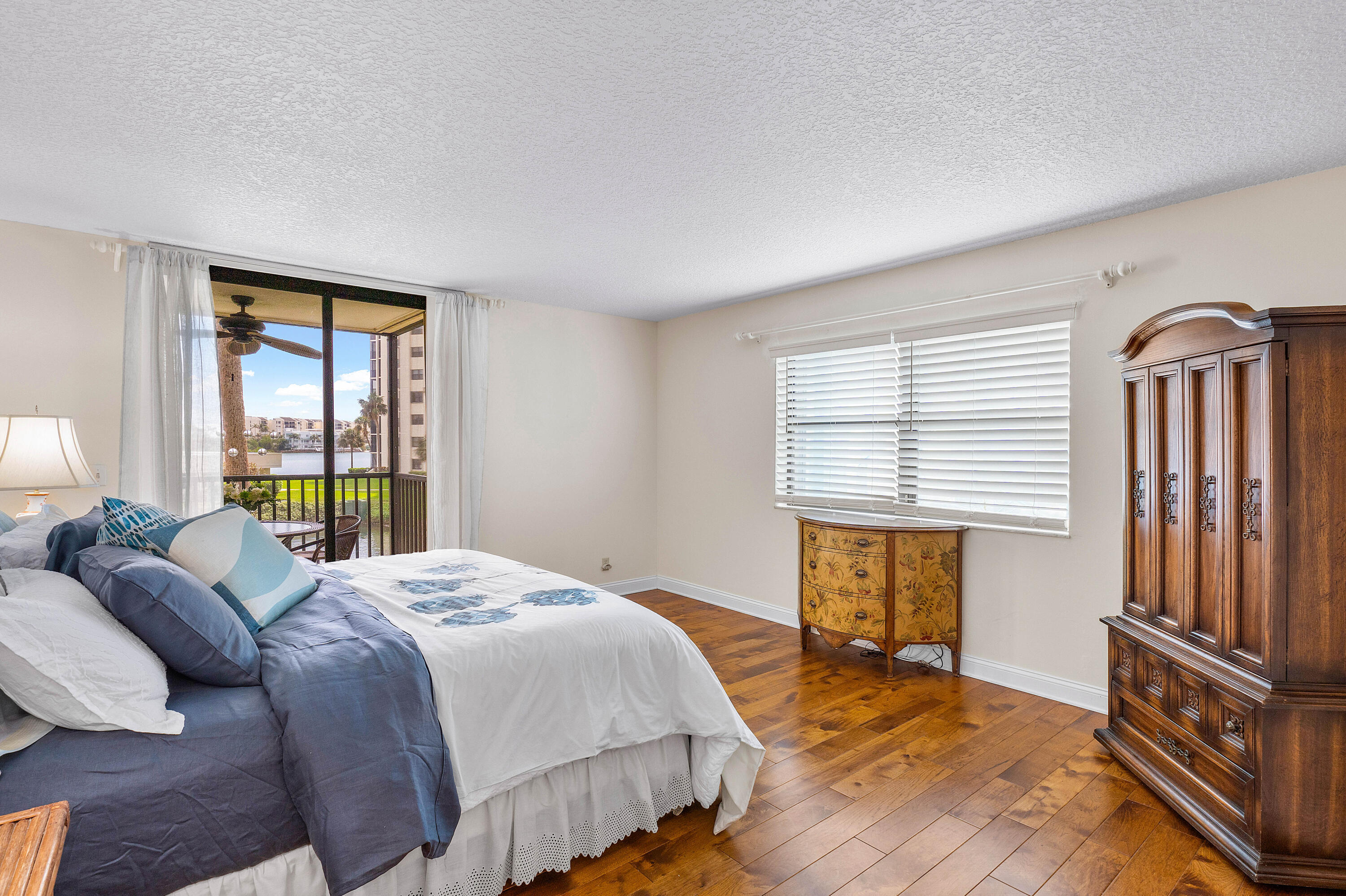 SANDPOINTE BAY CONDO - Residential