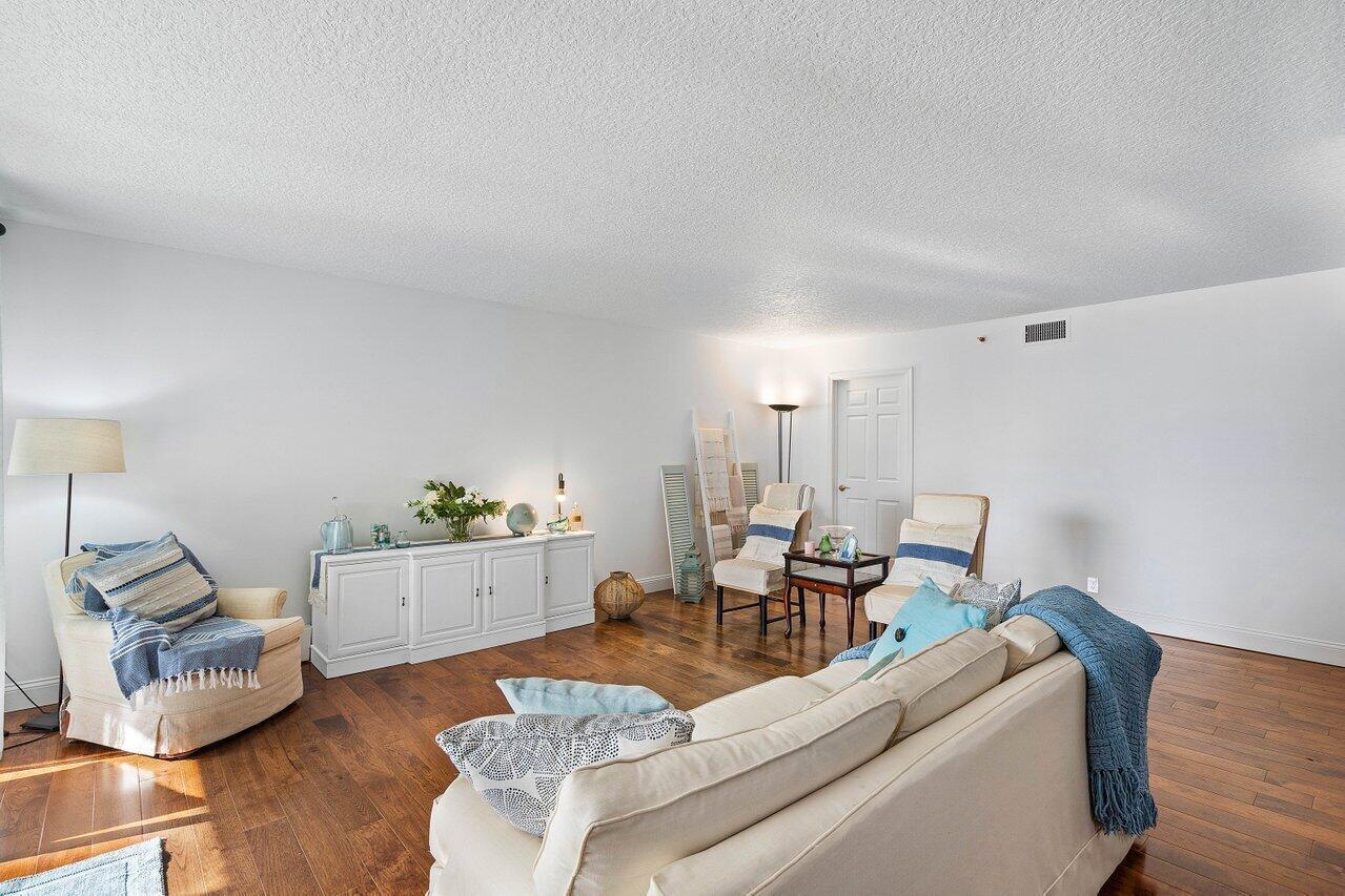 SANDPOINTE BAY CONDO - Residential