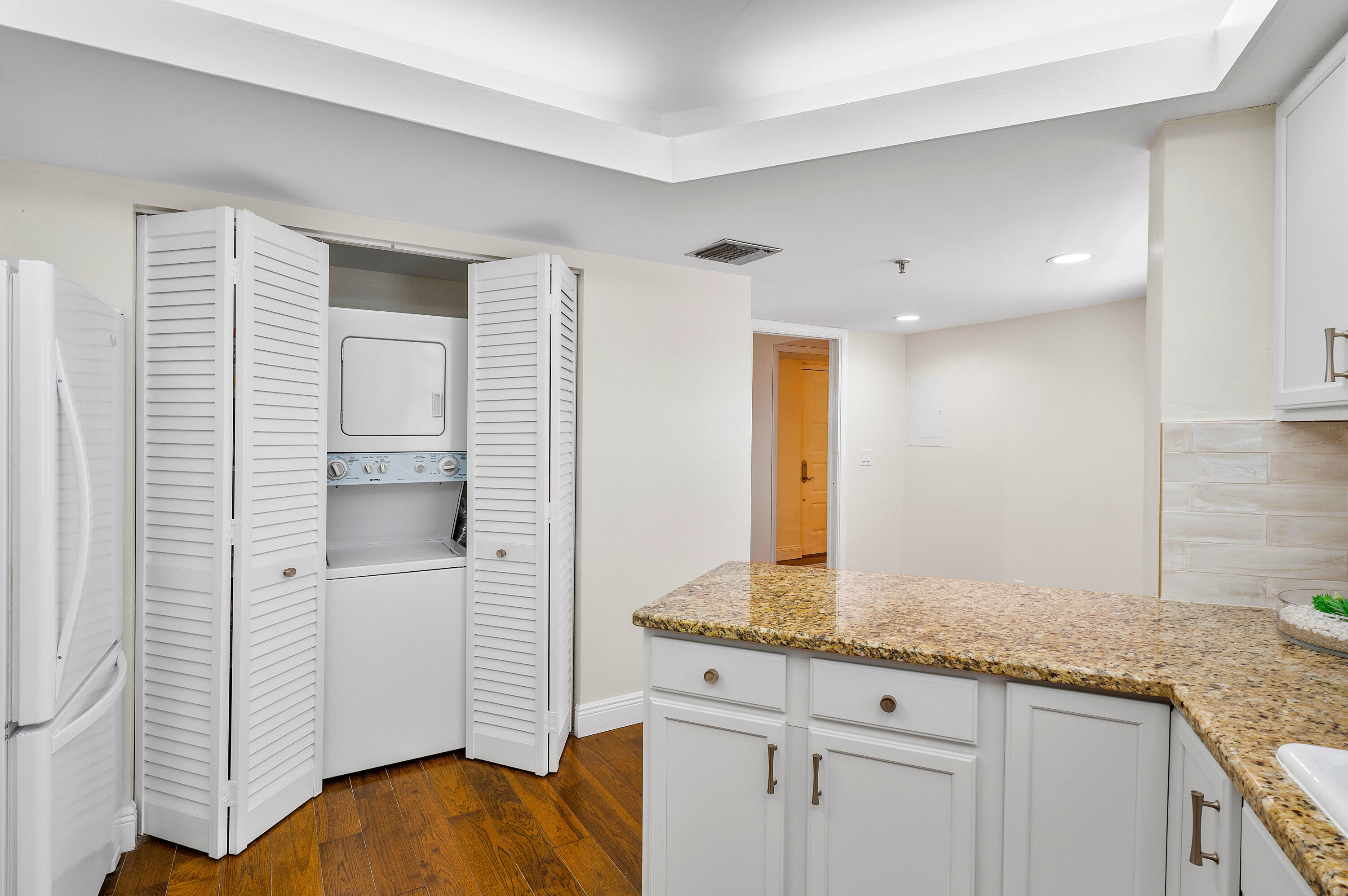SANDPOINTE BAY CONDO - Residential