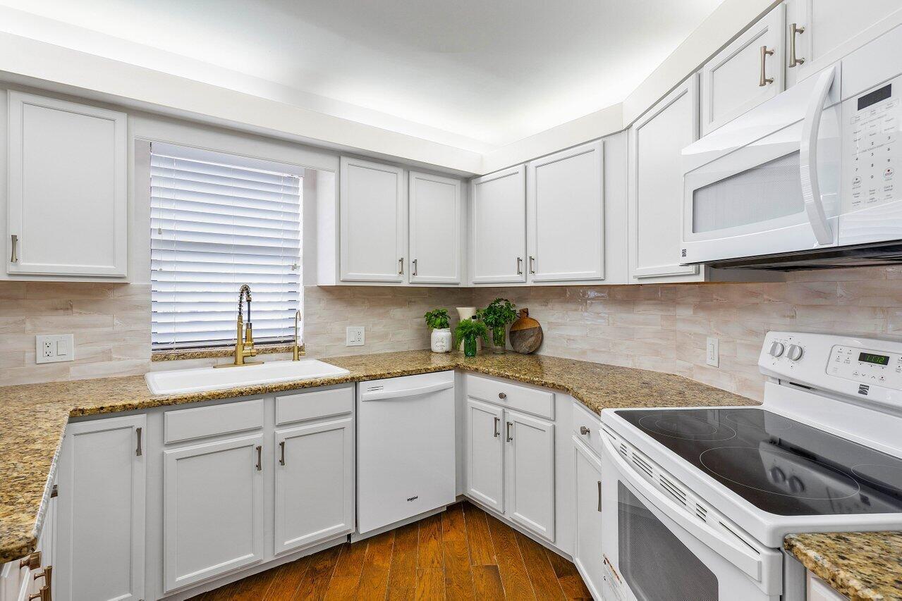SANDPOINTE BAY CONDO - Residential