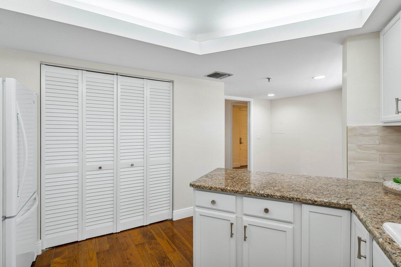 SANDPOINTE BAY CONDO - Residential