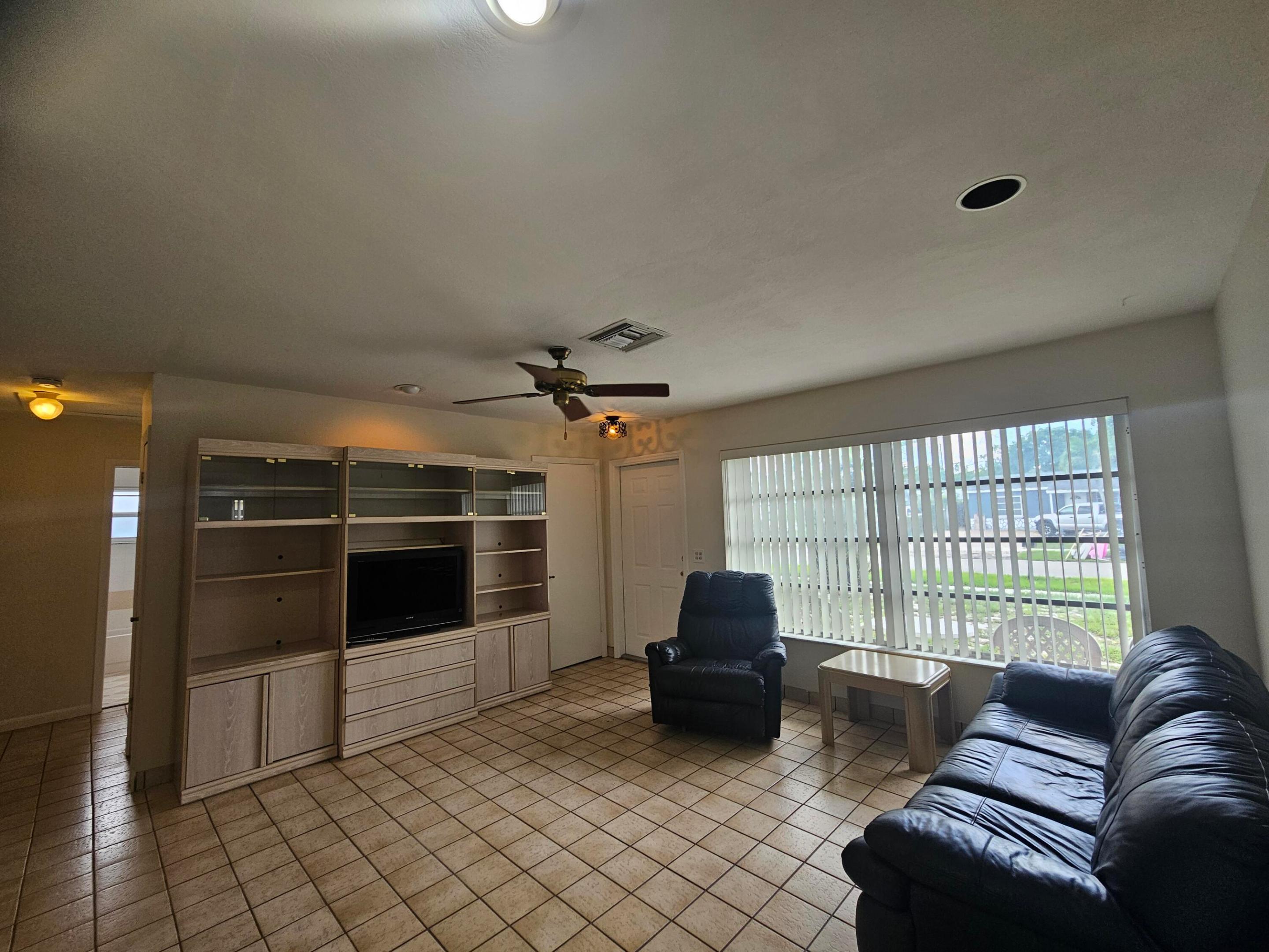 Properties 5531 S 37th Street