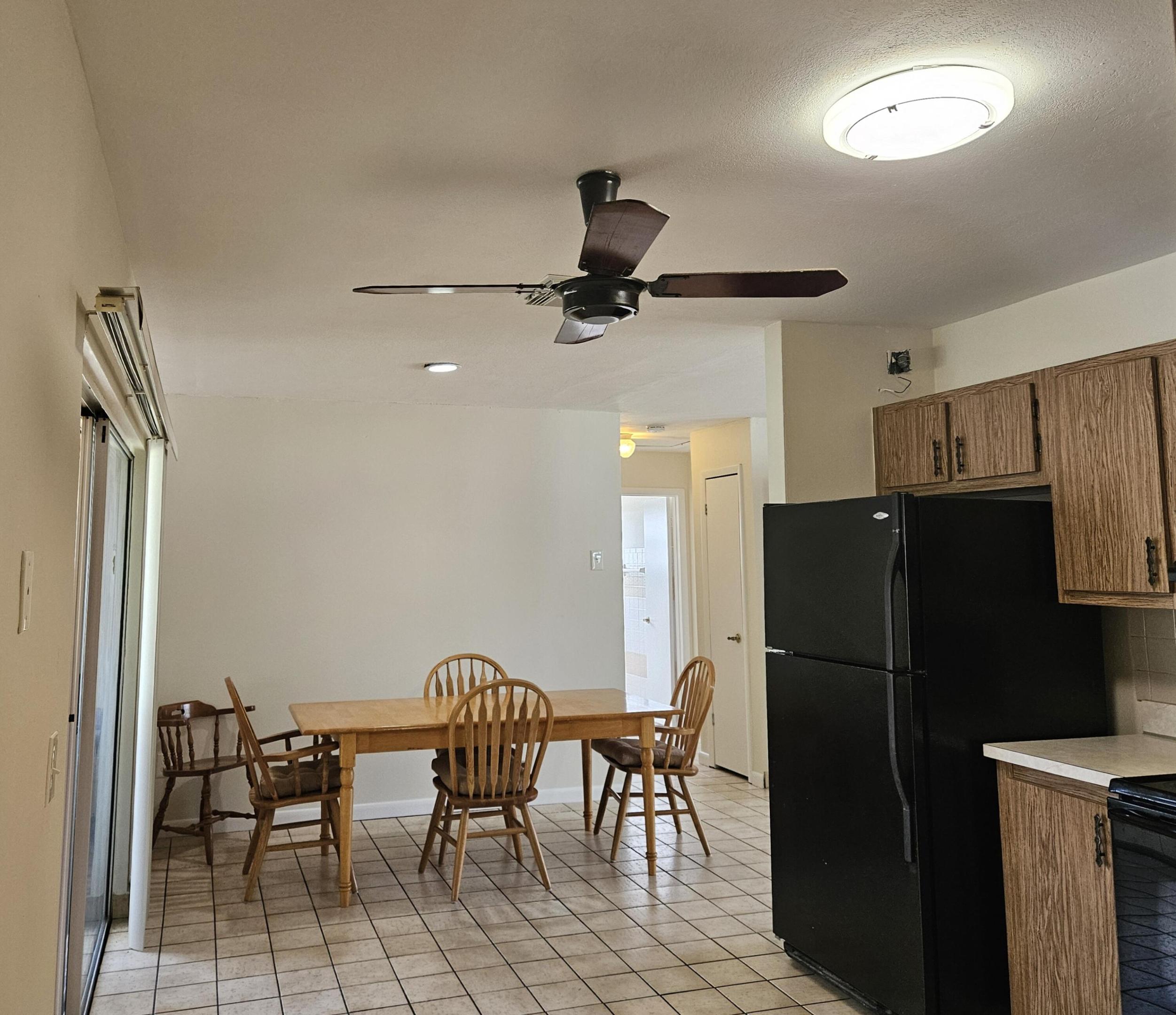 LAKE WORTH HILLS - Residential