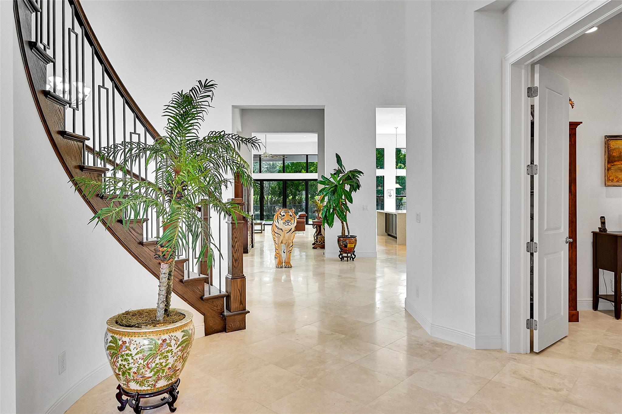 6980 NW 28th Ave, Boca Raton, FL, 33496/$3,000,000 3 6980 NW 28th Ave
