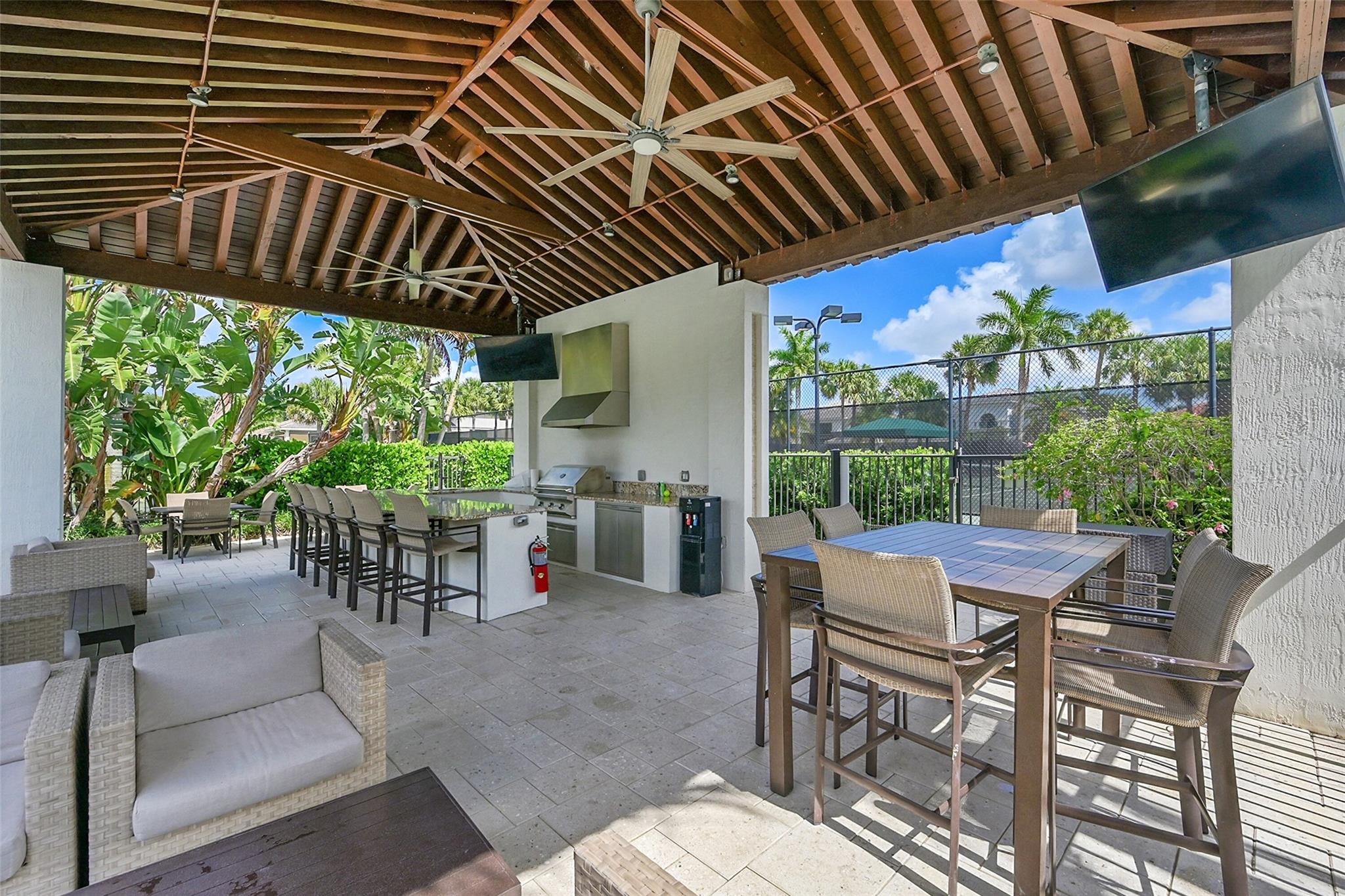 ROYAL PALM POLO PLAT - Residential