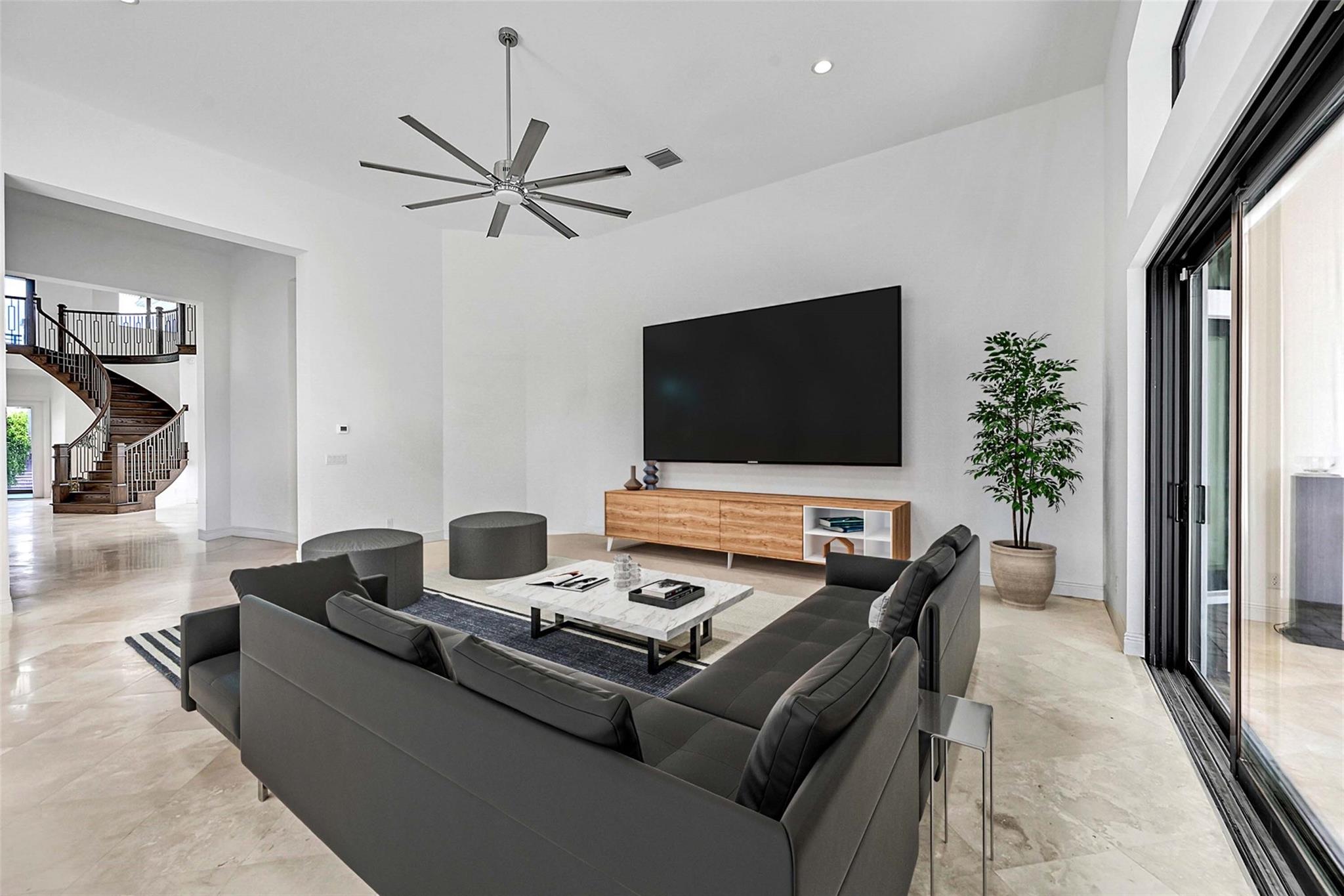 ROYAL PALM POLO PLAT - Residential