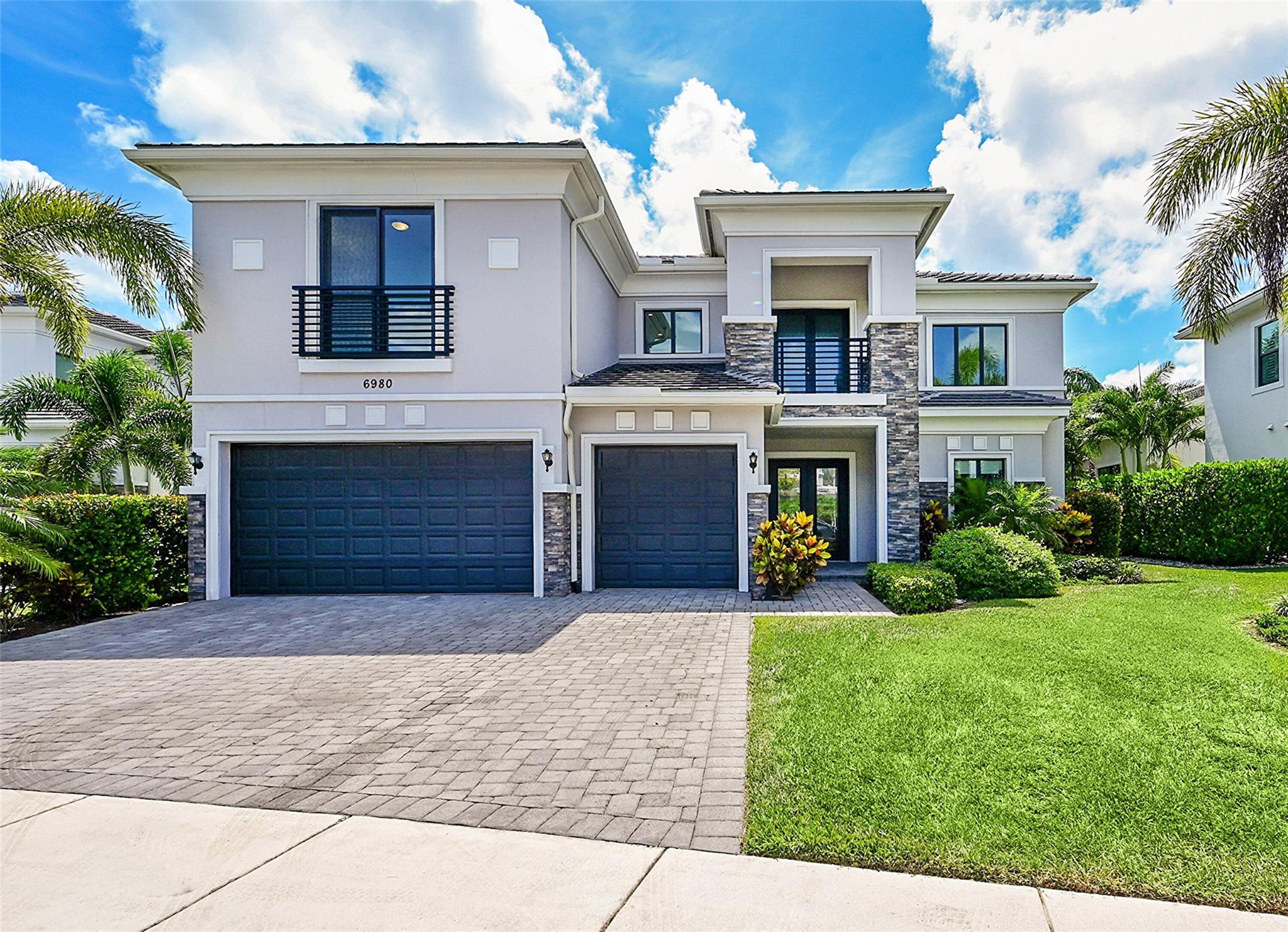 6980 NW 28th Ave, Boca Raton, FL, 33496/$3,000,000 1 6980 NW 28th Ave