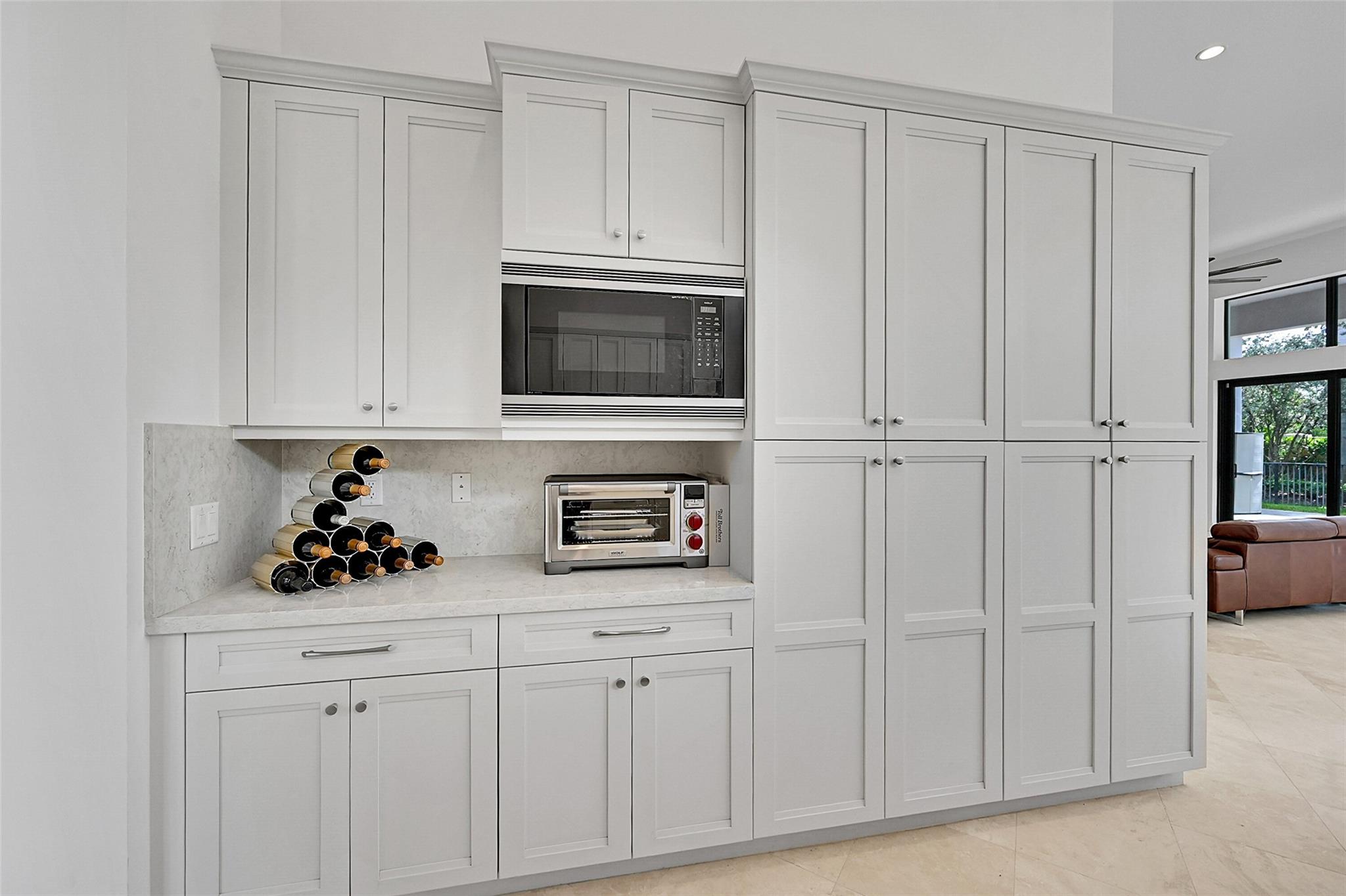 ROYAL PALM POLO PLAT - Residential