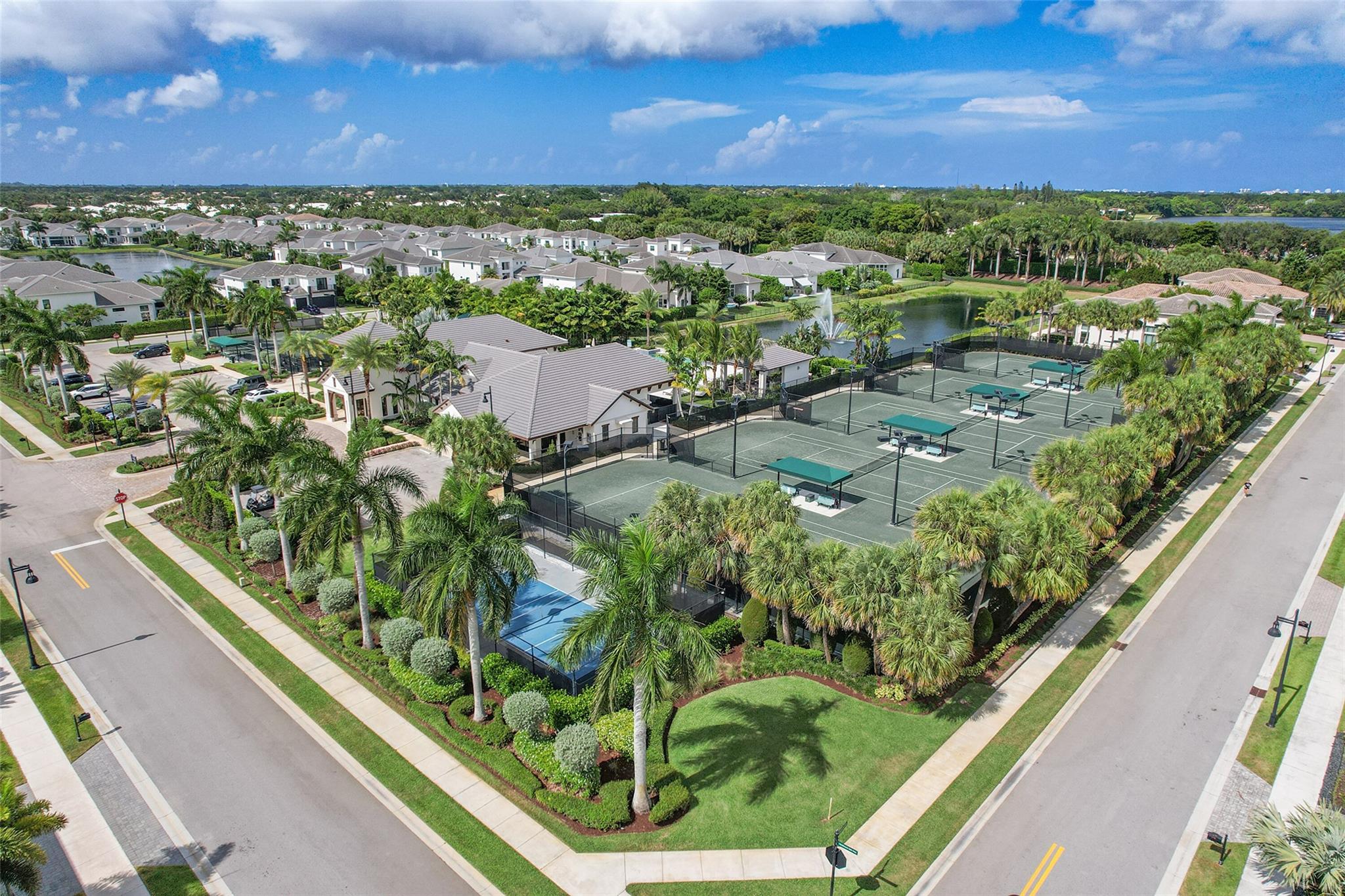 ROYAL PALM POLO PLAT - Residential