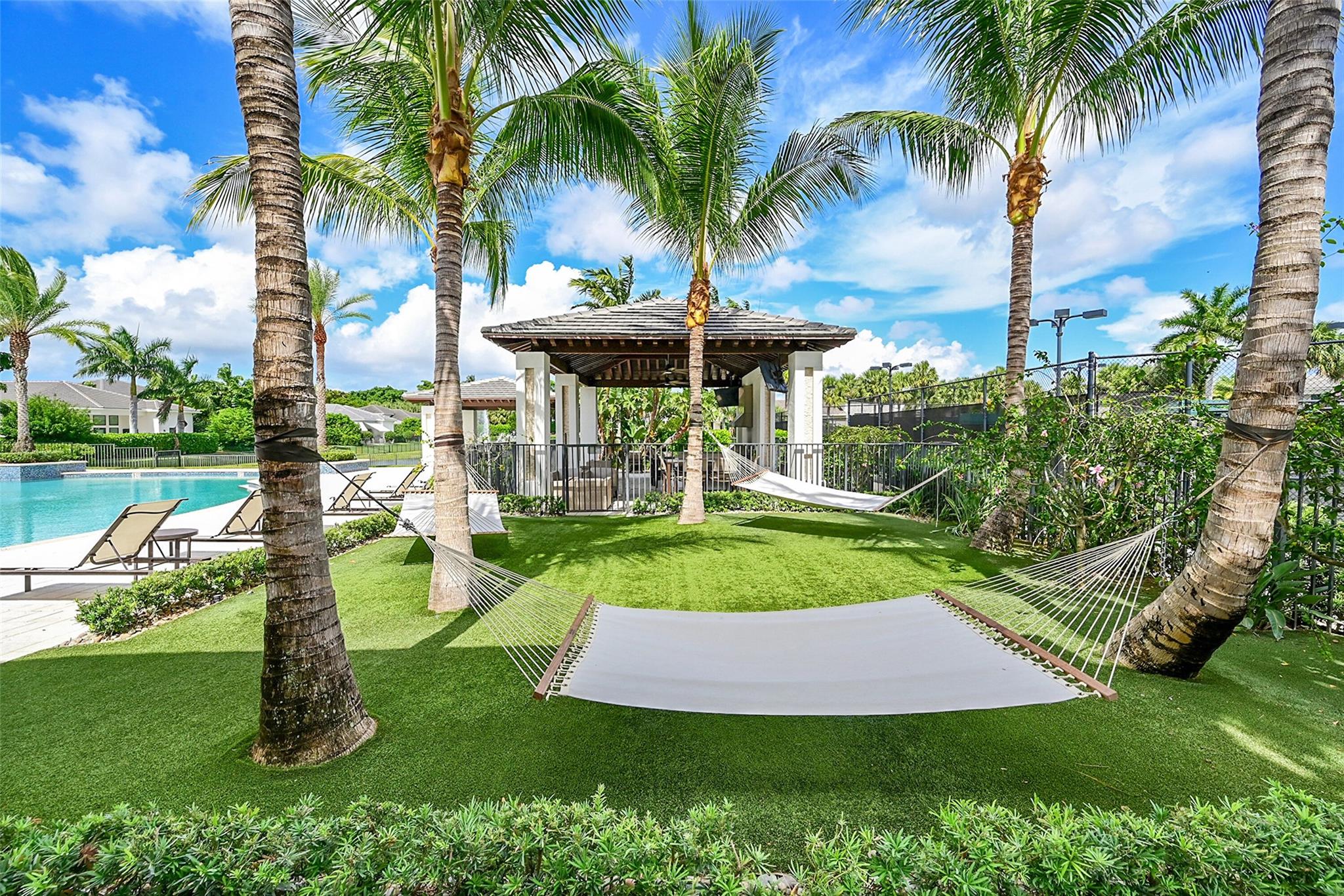 ROYAL PALM POLO PLAT - Residential