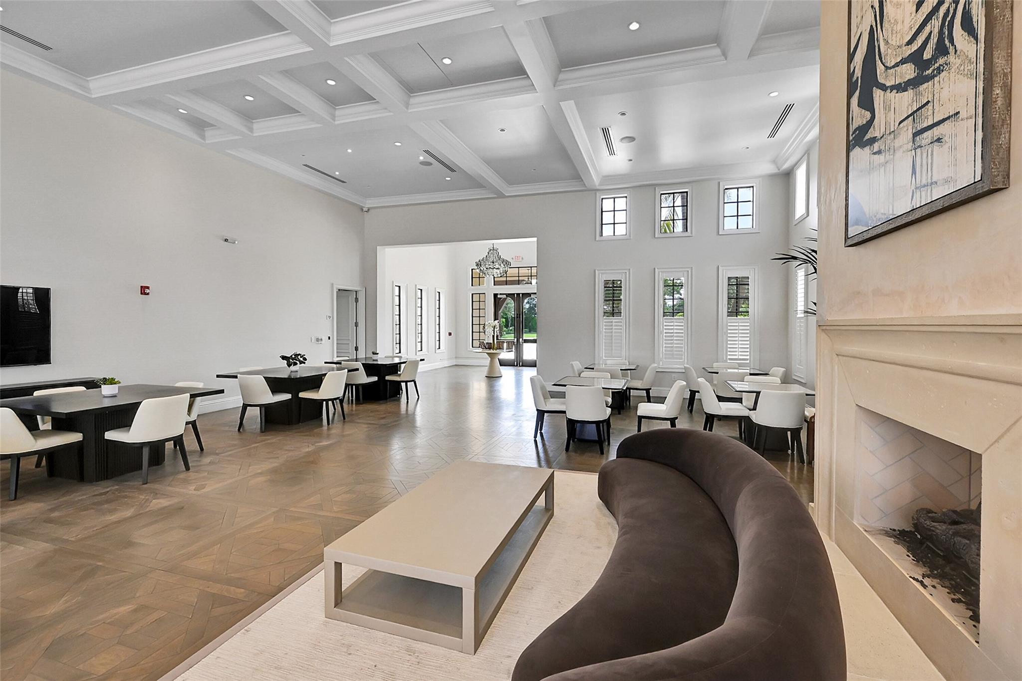 ROYAL PALM POLO PLAT - Residential