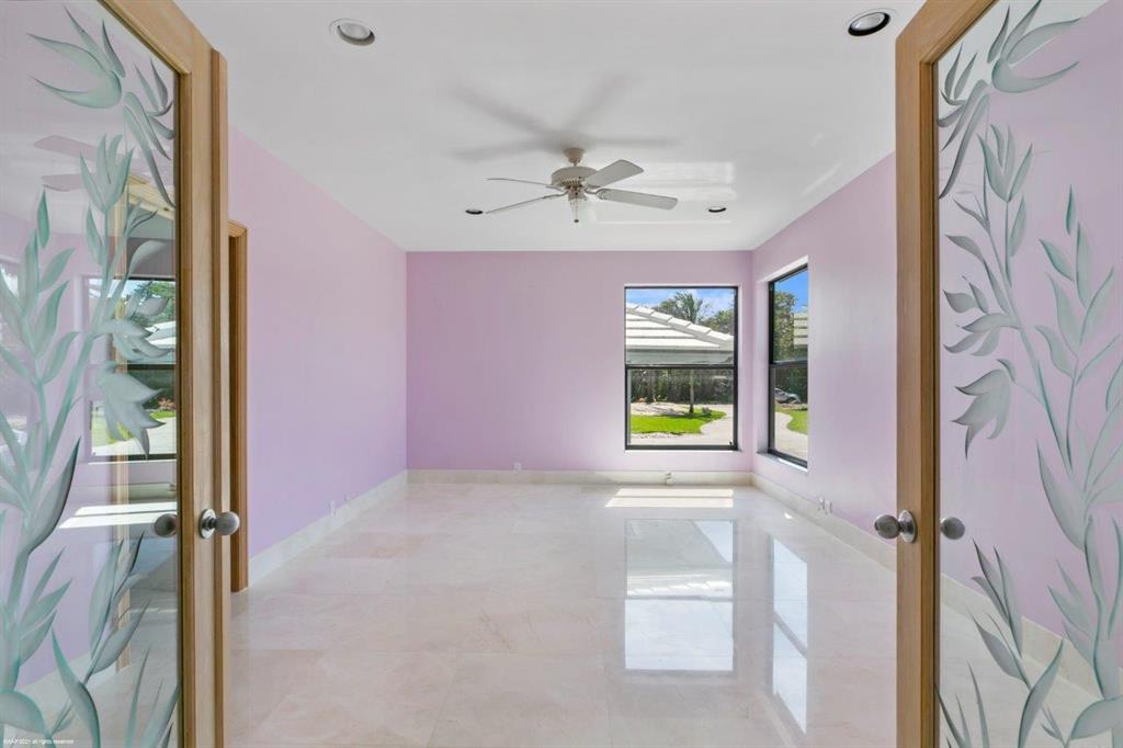 JUPITER ISLAND - Residential