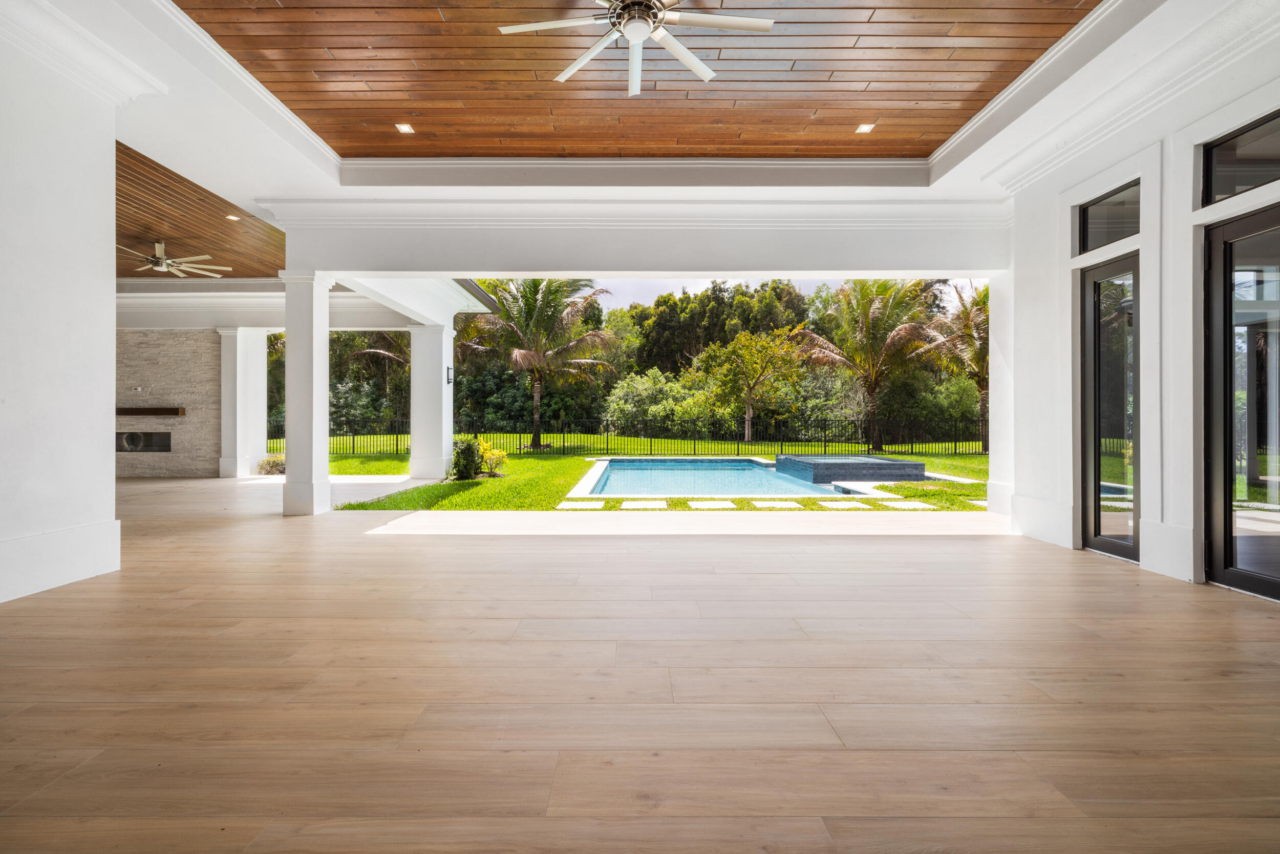 STONEWAL ESTATES - Residential