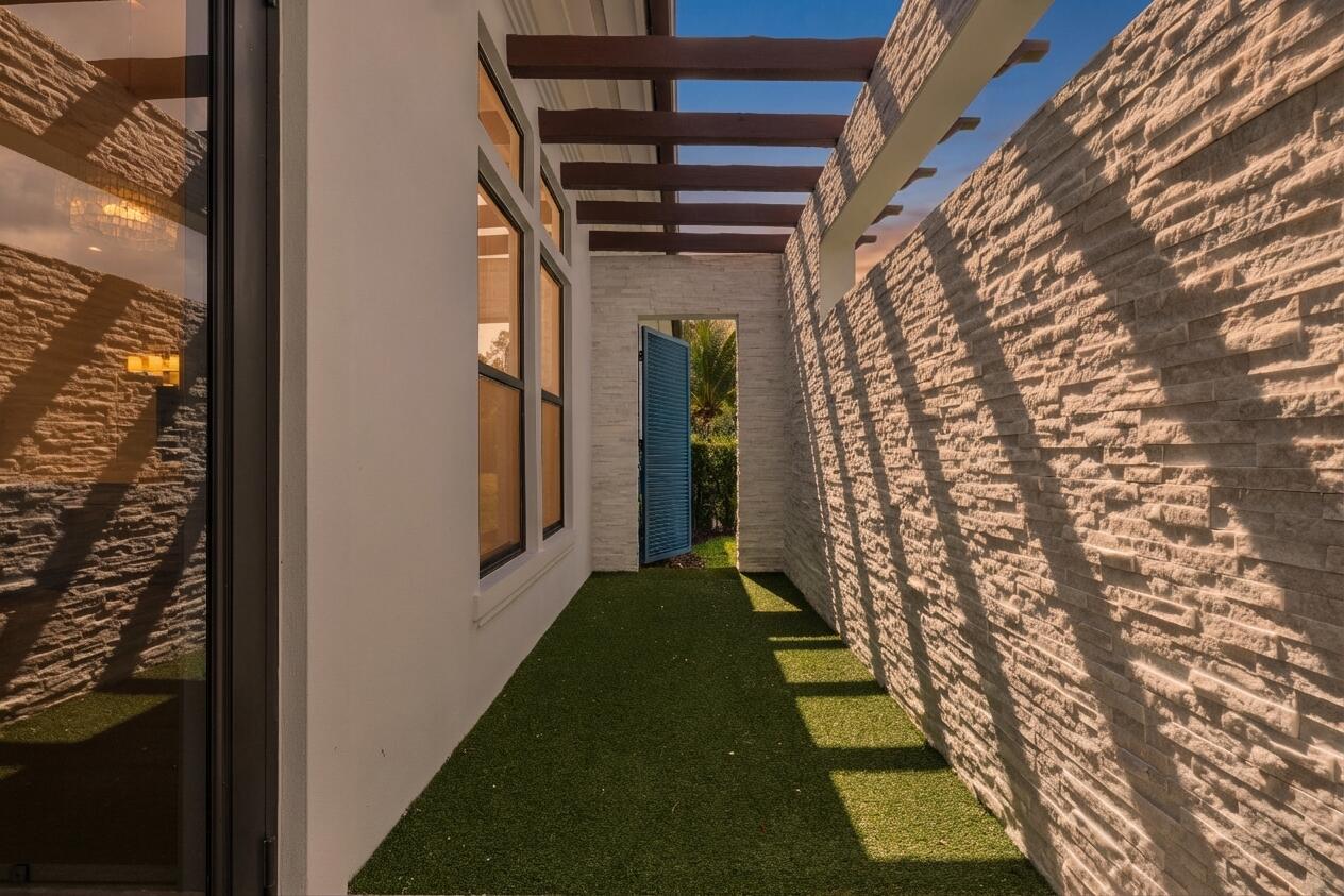 STONEWAL ESTATES - Residential