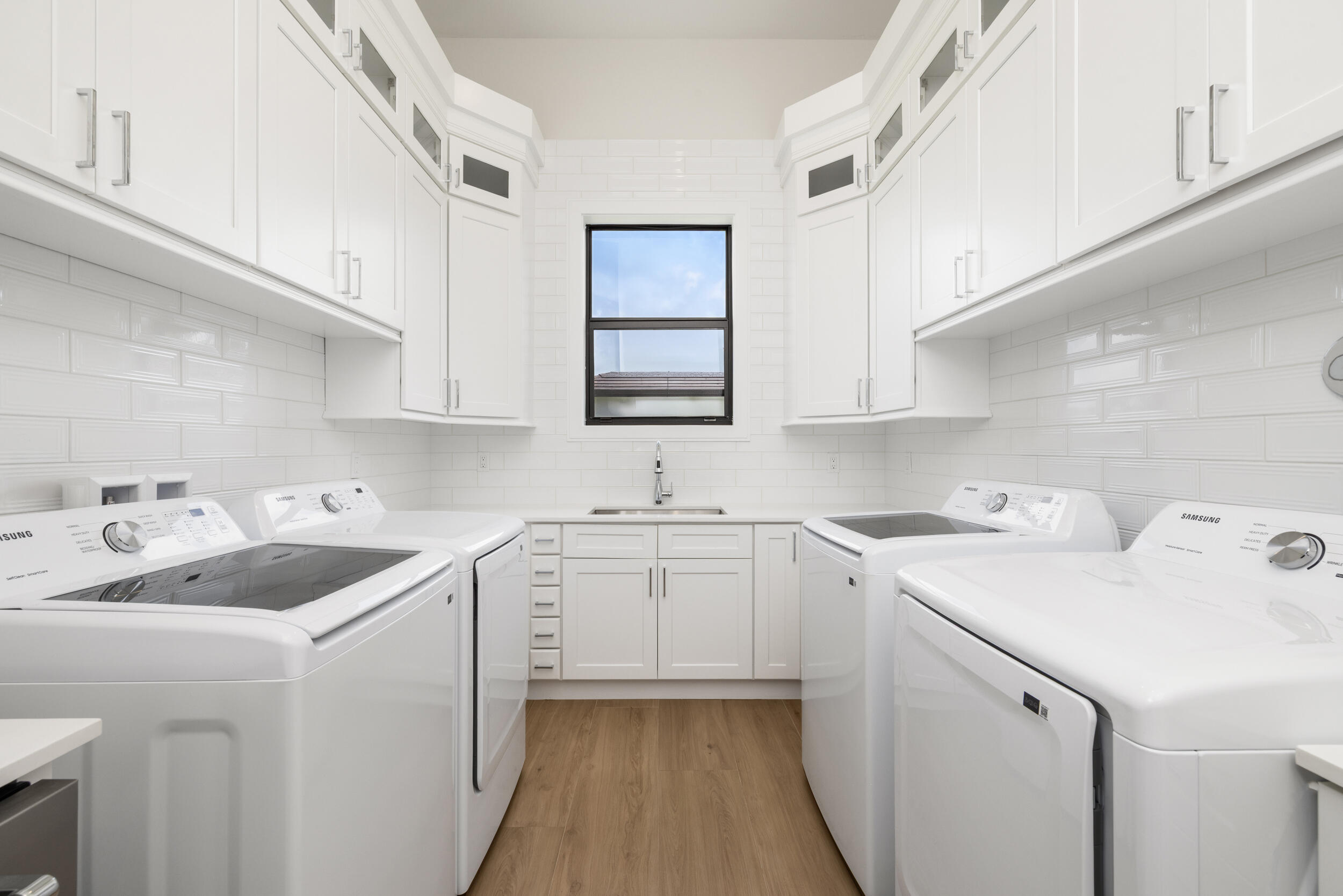 STONEWAL ESTATES - Residential