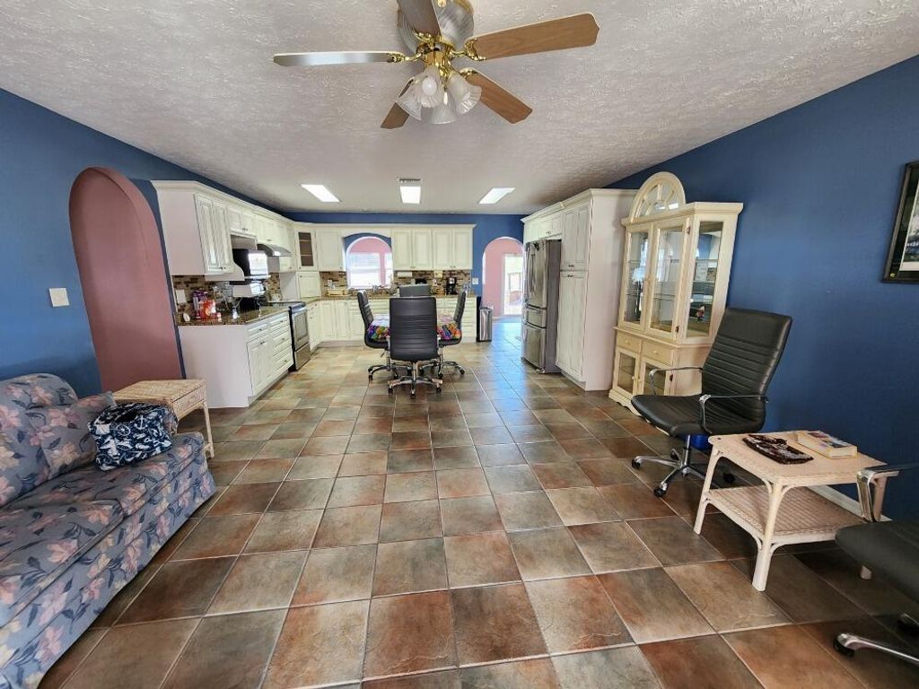 Photo of 1177 Lisa Lane, Okeechobee, FL 34974 (MLS # B26009121)