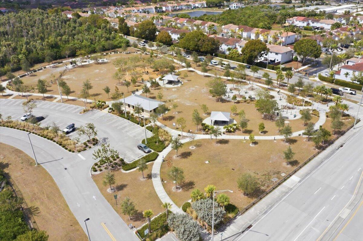 GRAND LAKES PHASE II - Residential