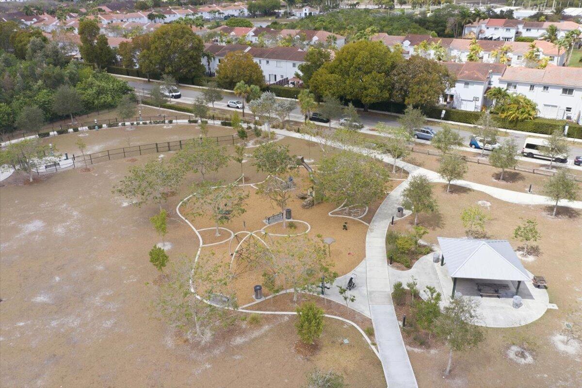 GRAND LAKES PHASE II - Residential